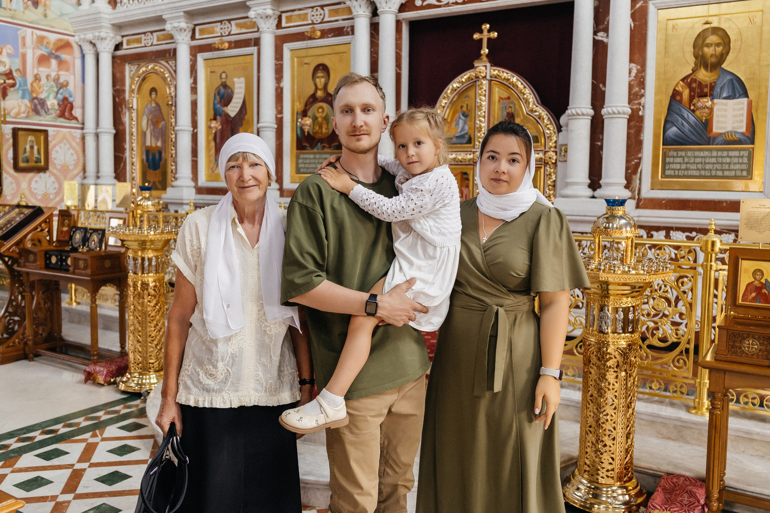 Крещение Алисы. Фотограф Кемерово | Сергей