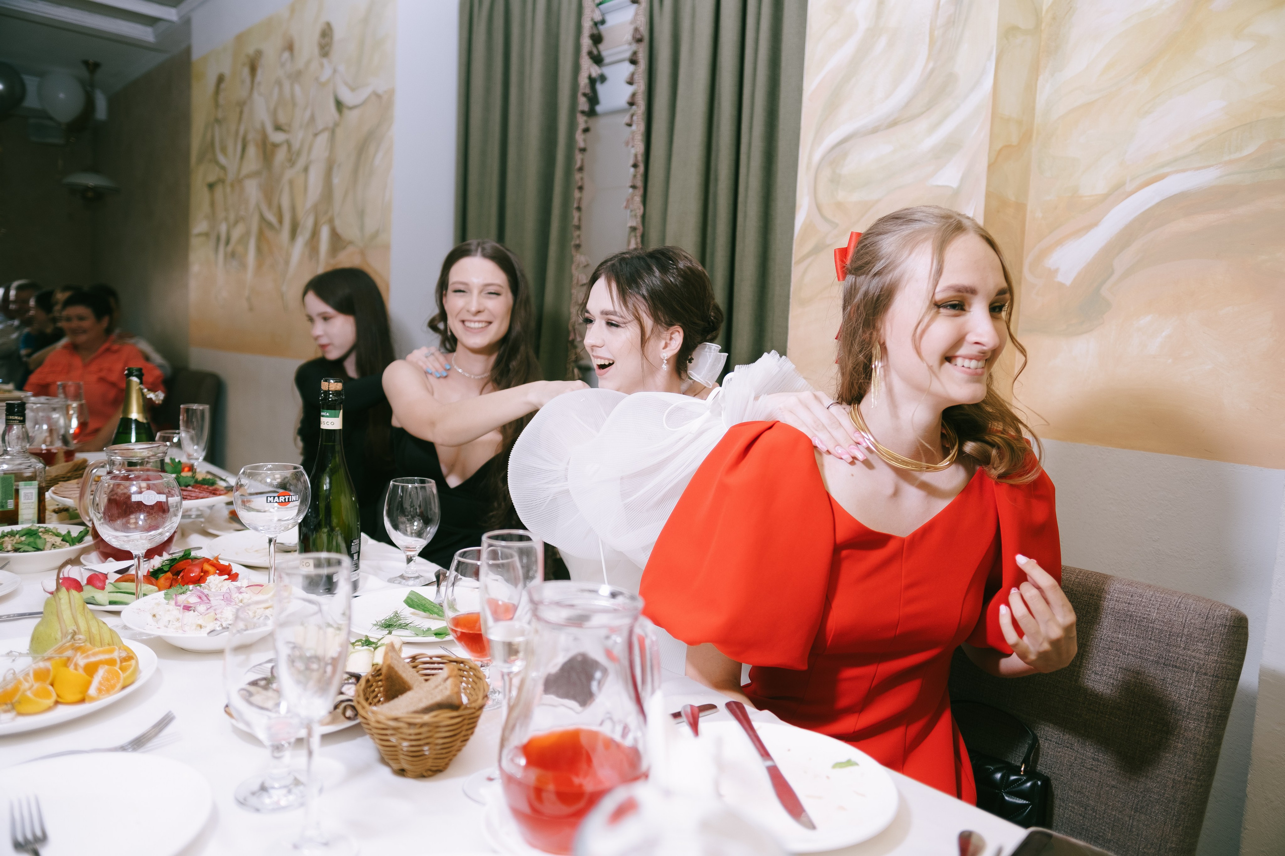 Выпускной школа 33. Свадебный и репортажной фотограф Денис Ожигин в Краснодаре и Краснодарском крае