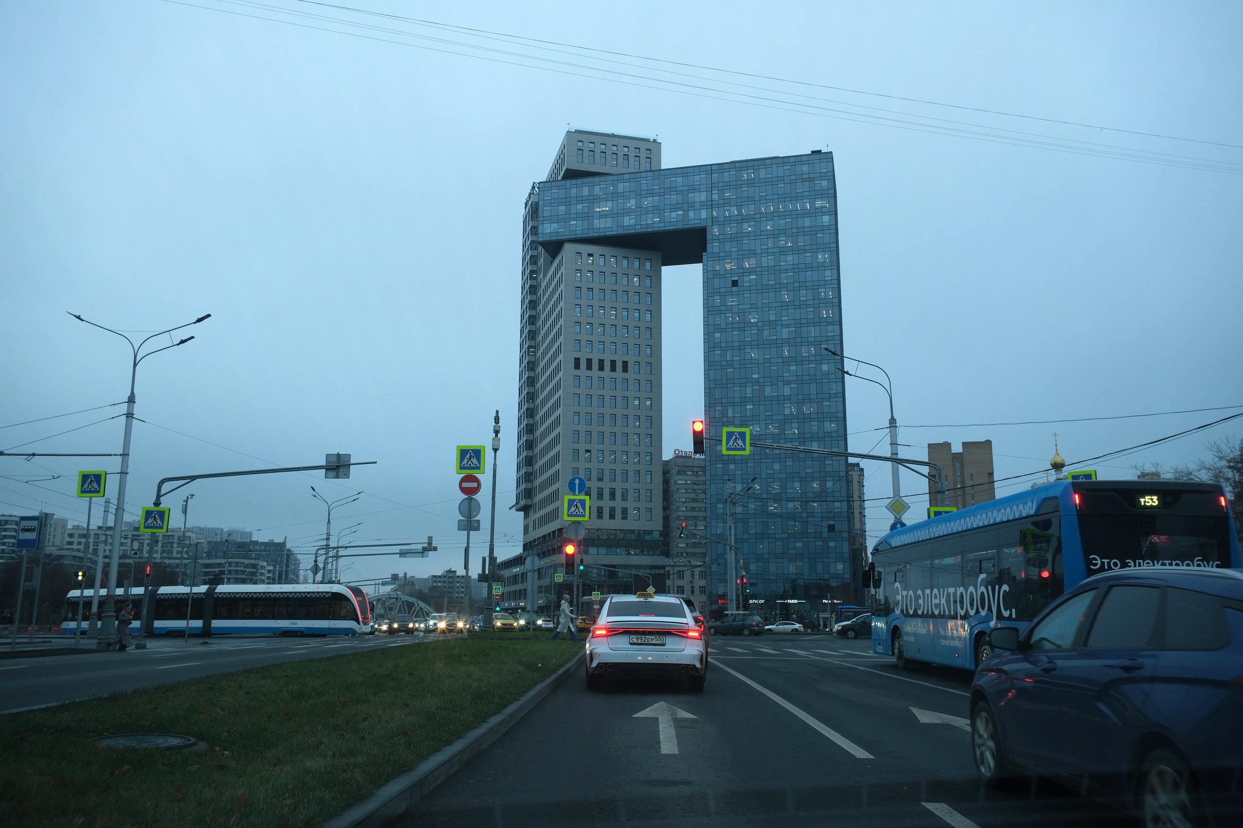 Улица, люди, жизнь…