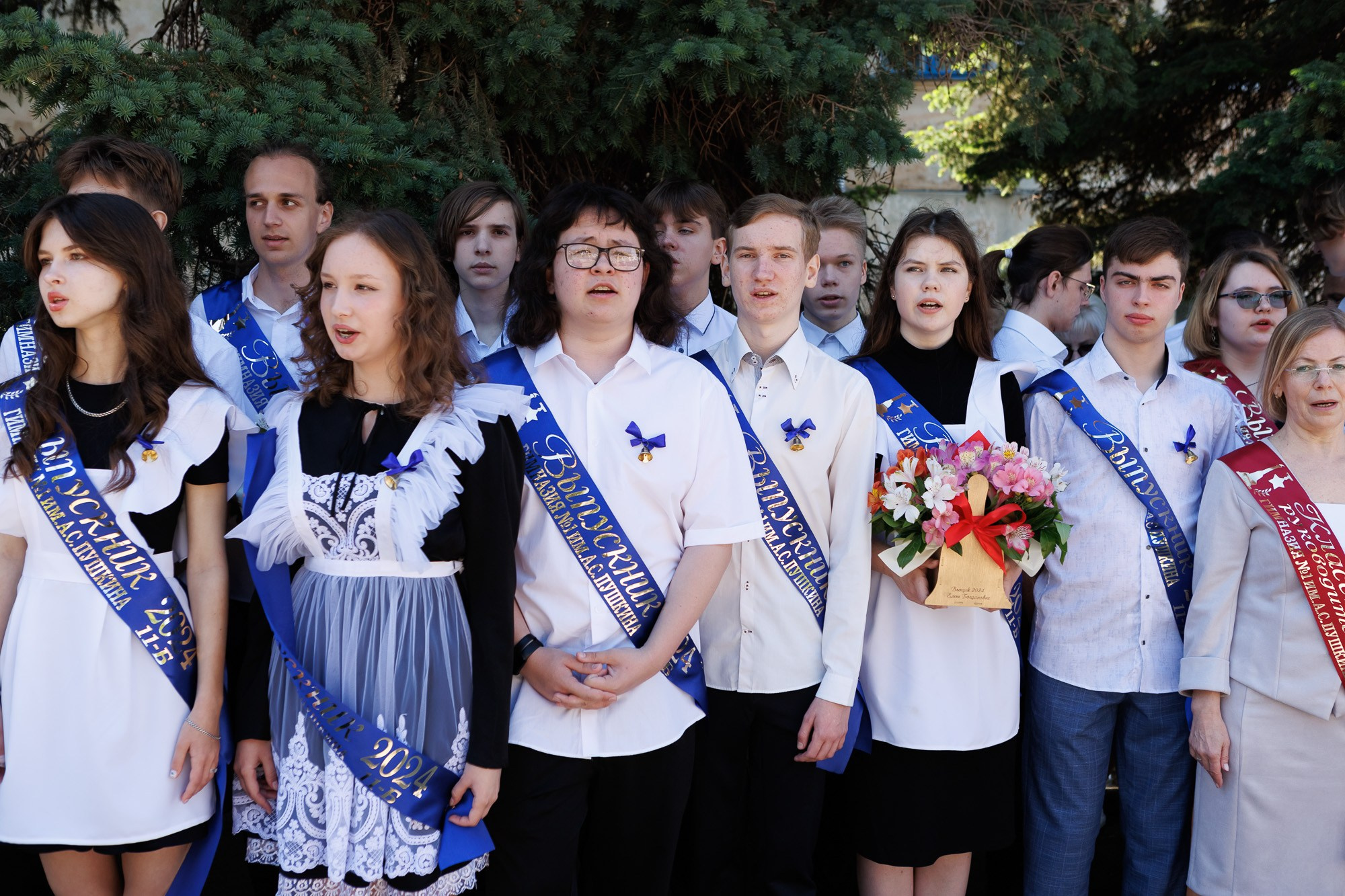 Последний звонок в Гимназии № 1, г. Севастополь. Свадебный фотограф, фотосъемка в Крыму, Севастополе, Симферополе, Ялте