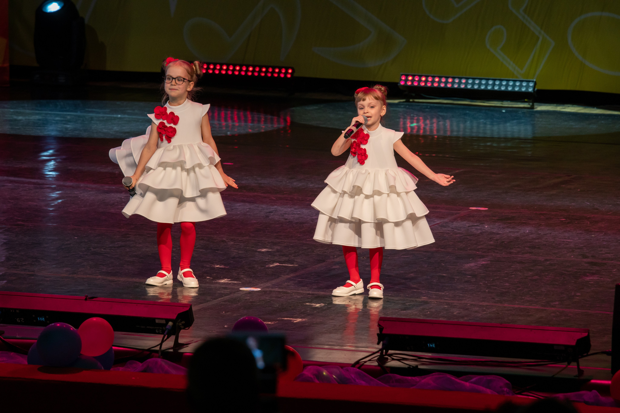 Съёмка концерта для Домисольки, большой концертный зал Космос. «Студия DRONAVT`s» — видеосъёмка и фотография г. Москва