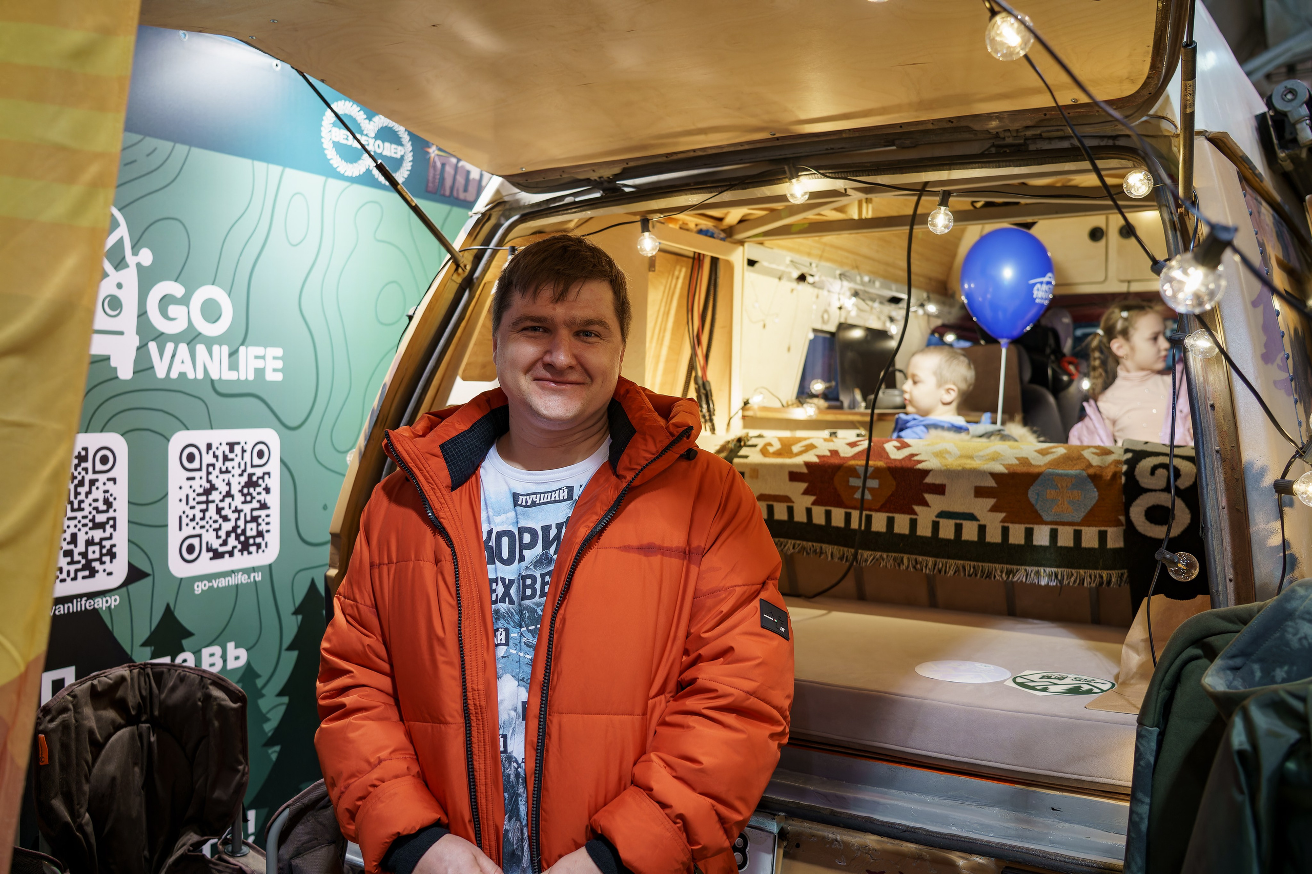 Прогулка по выставке «Поехали 2024 год». «Студия DRONAVT`s» — видеосъёмка и фотография г. Москва