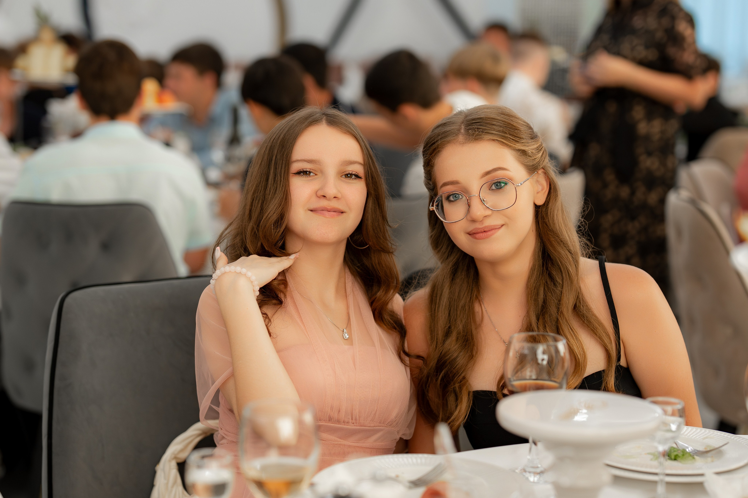 Школьный бал. Фотограф видеограф Геннадий Янбаев в Сочи, Краснодаре