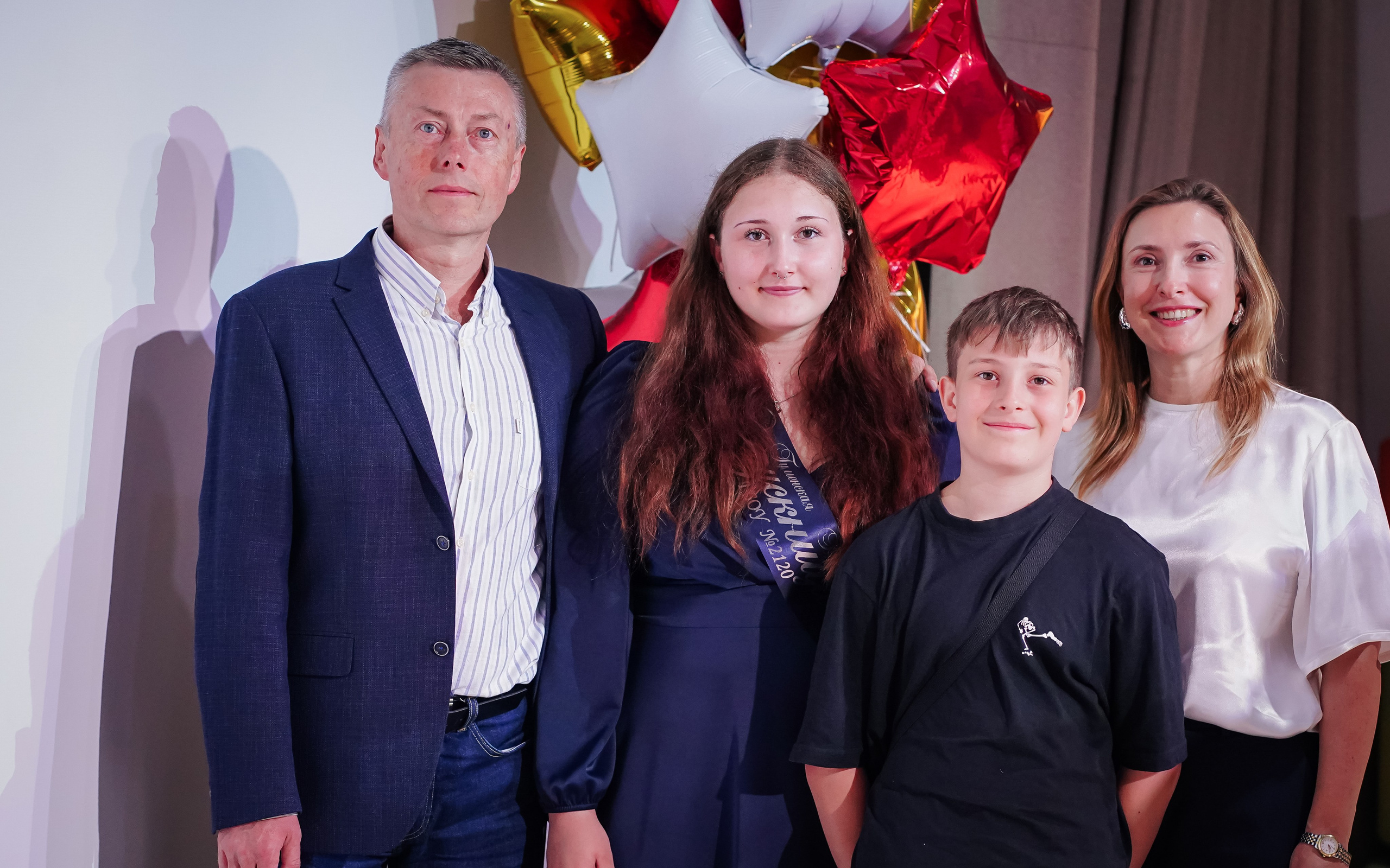 11 У Последний звонок. Семейный и детский фотограф в Москве (Тинао) Галкина Алевтина