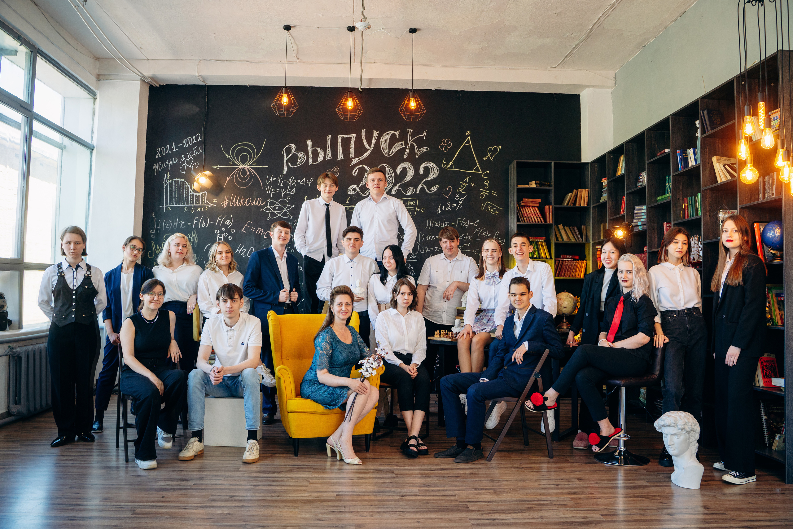 Выпускные школьные альбомы. Выпускные альбомы для детского сада и школы в Красноярске Мария Русяев