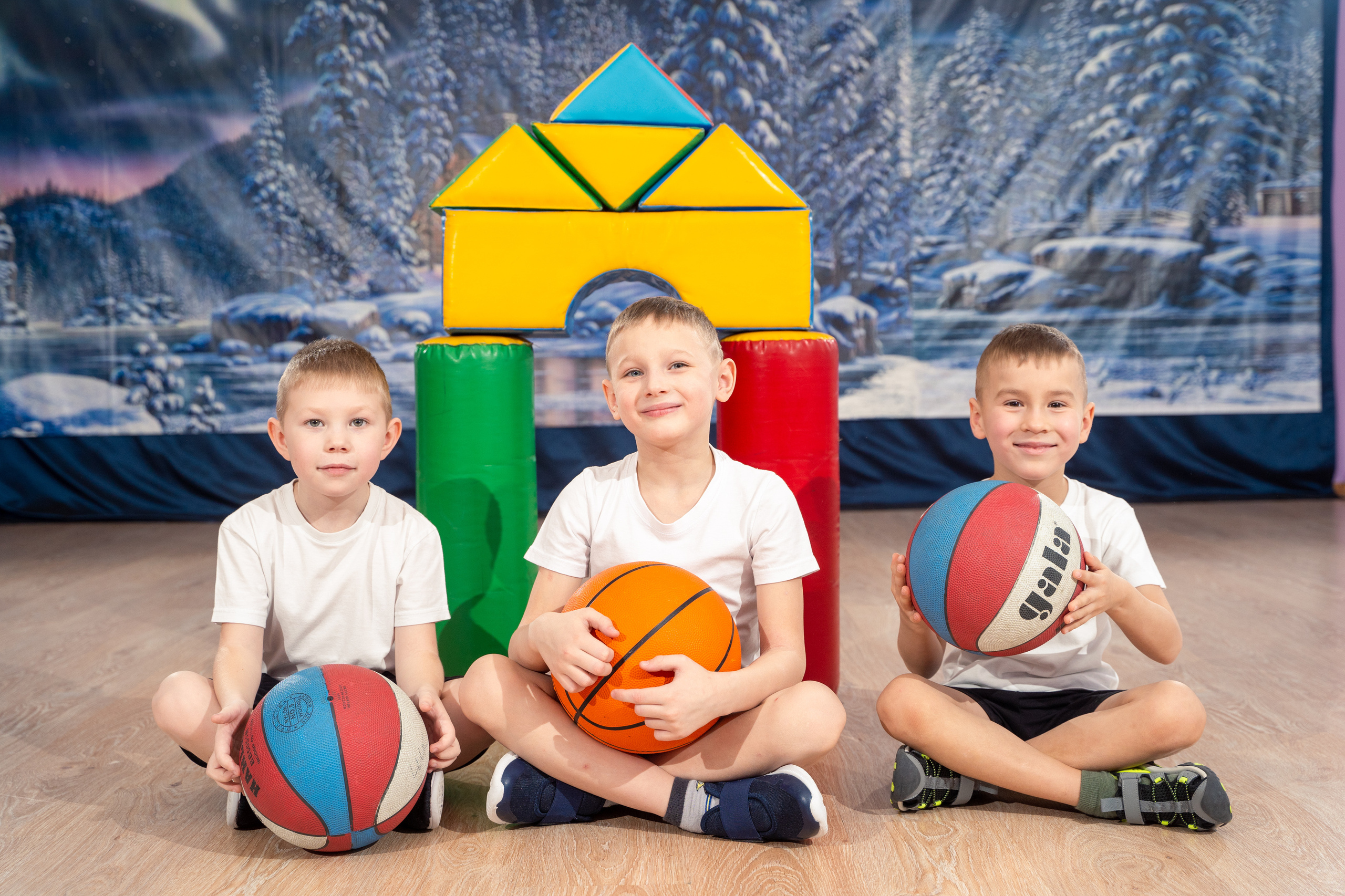 Выпускные альбомы для детского сада и школы в Красноярске Мария Русяев