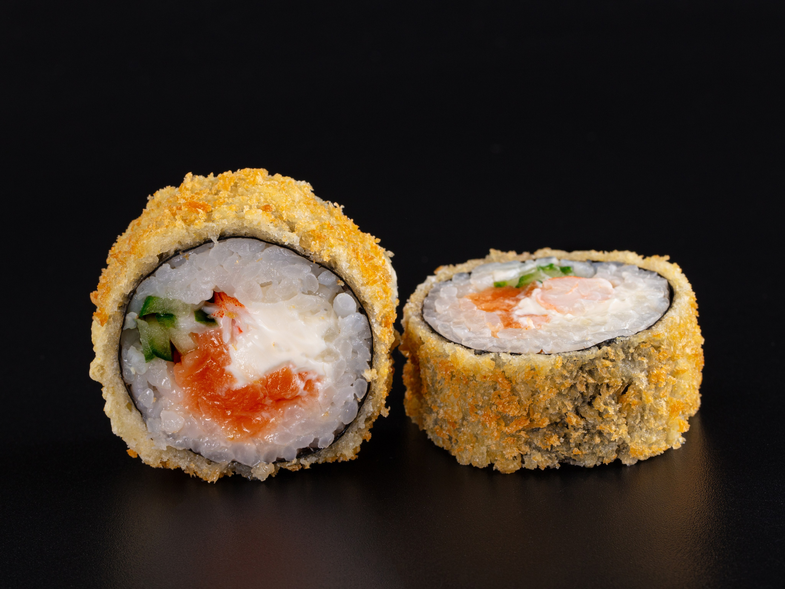 Фотосъемка суши и роллов. Заказ по тел.: +7 (906) 006-90-22. Фуд-фотограф Андрей Старостин — съемка еды в Москве. 9000 руб. в час