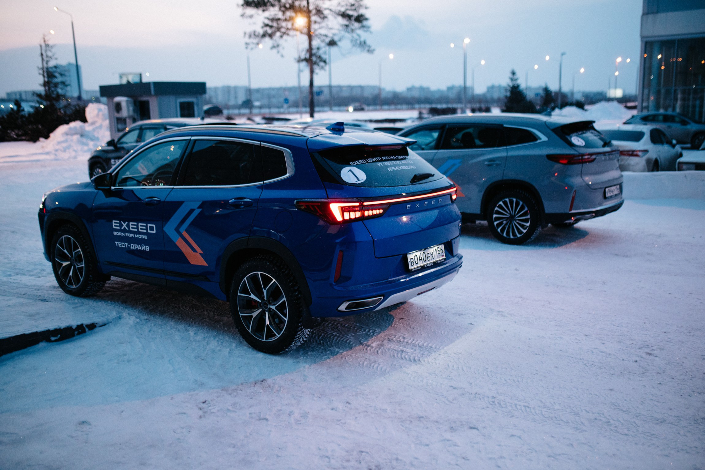 Открытие автосалона Exeed. Портретный и репортажной фотограф Алексей Волков. Москва, Оренбург