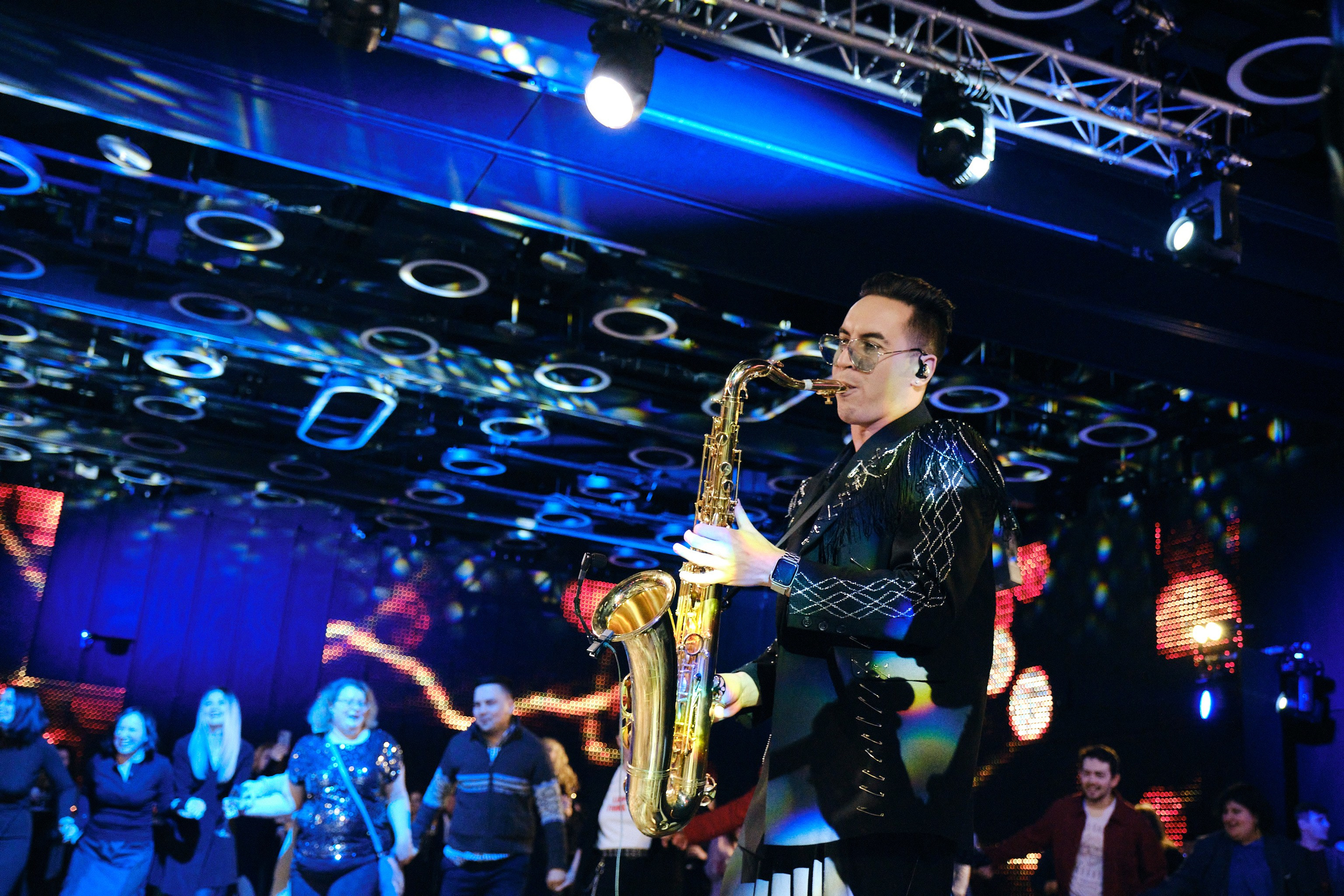 Новогодний корпоратив РБК + концерт Дискотека авария. Профессиональный фотограф в Москве Павел Жданов