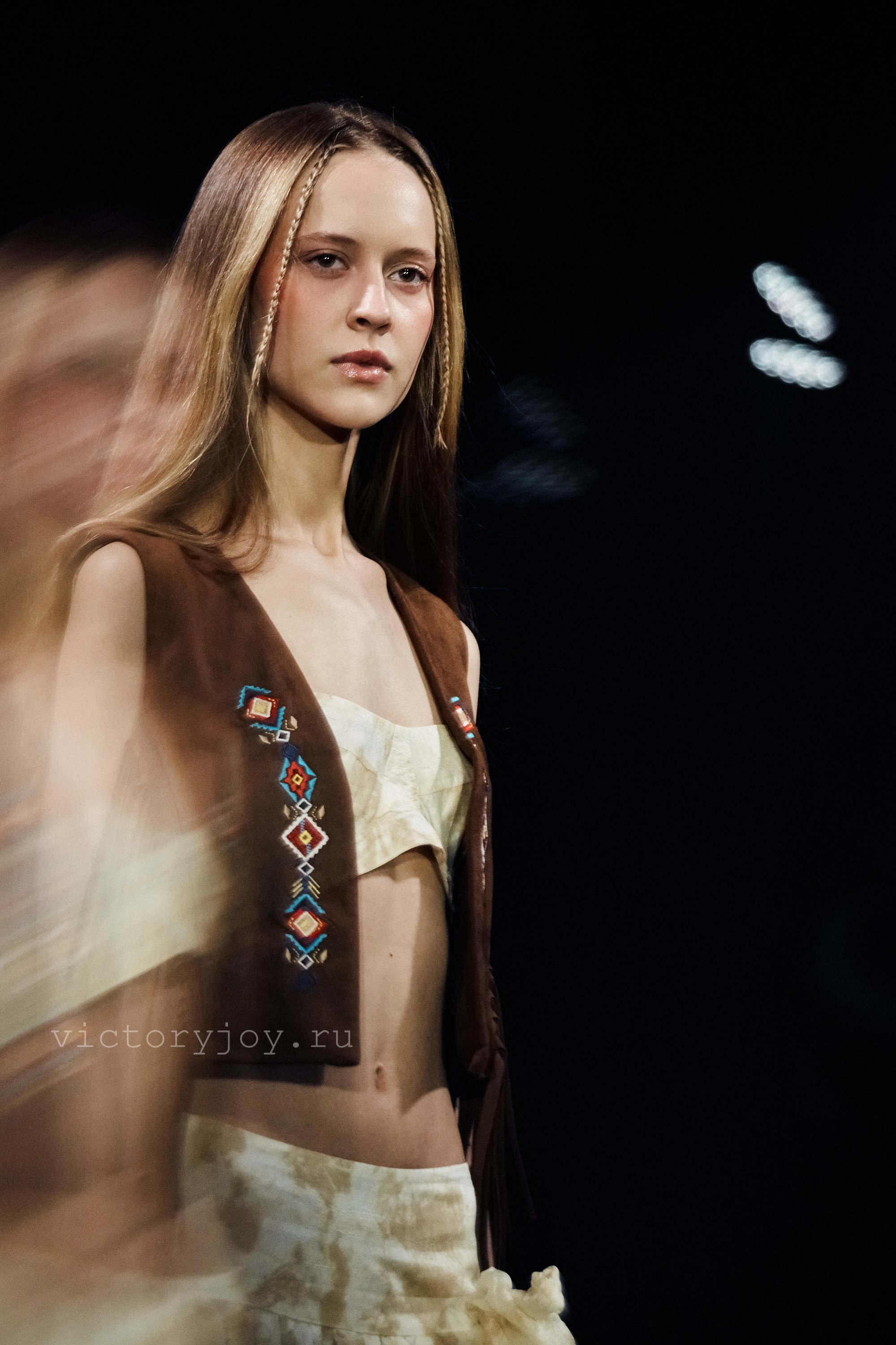 Sochi Fashion Week май 2026. Профессиональный фотограф в Сочи Виктория Джой. Обучение