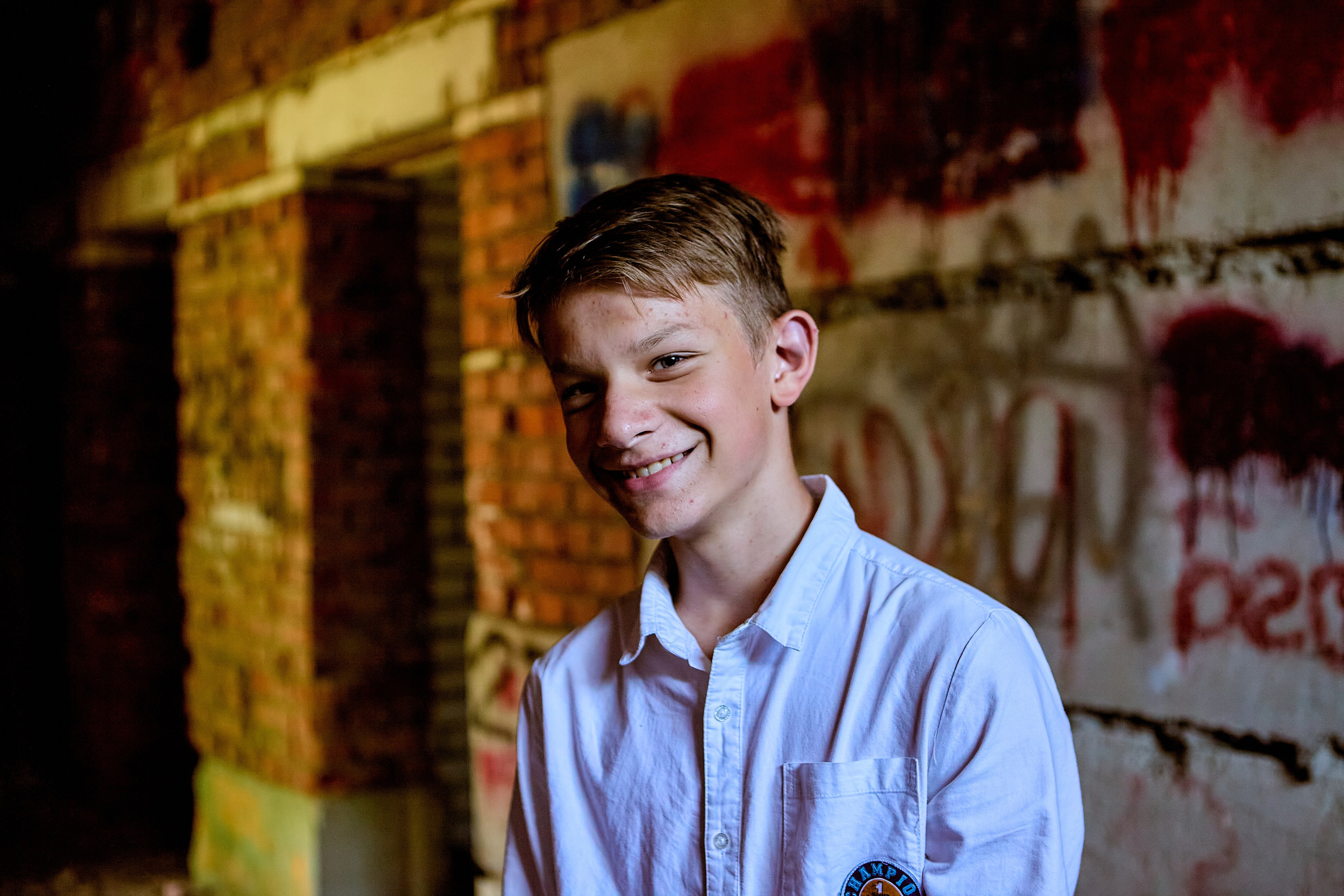 Фотосессия для учеников, не обычное решение в заброшке