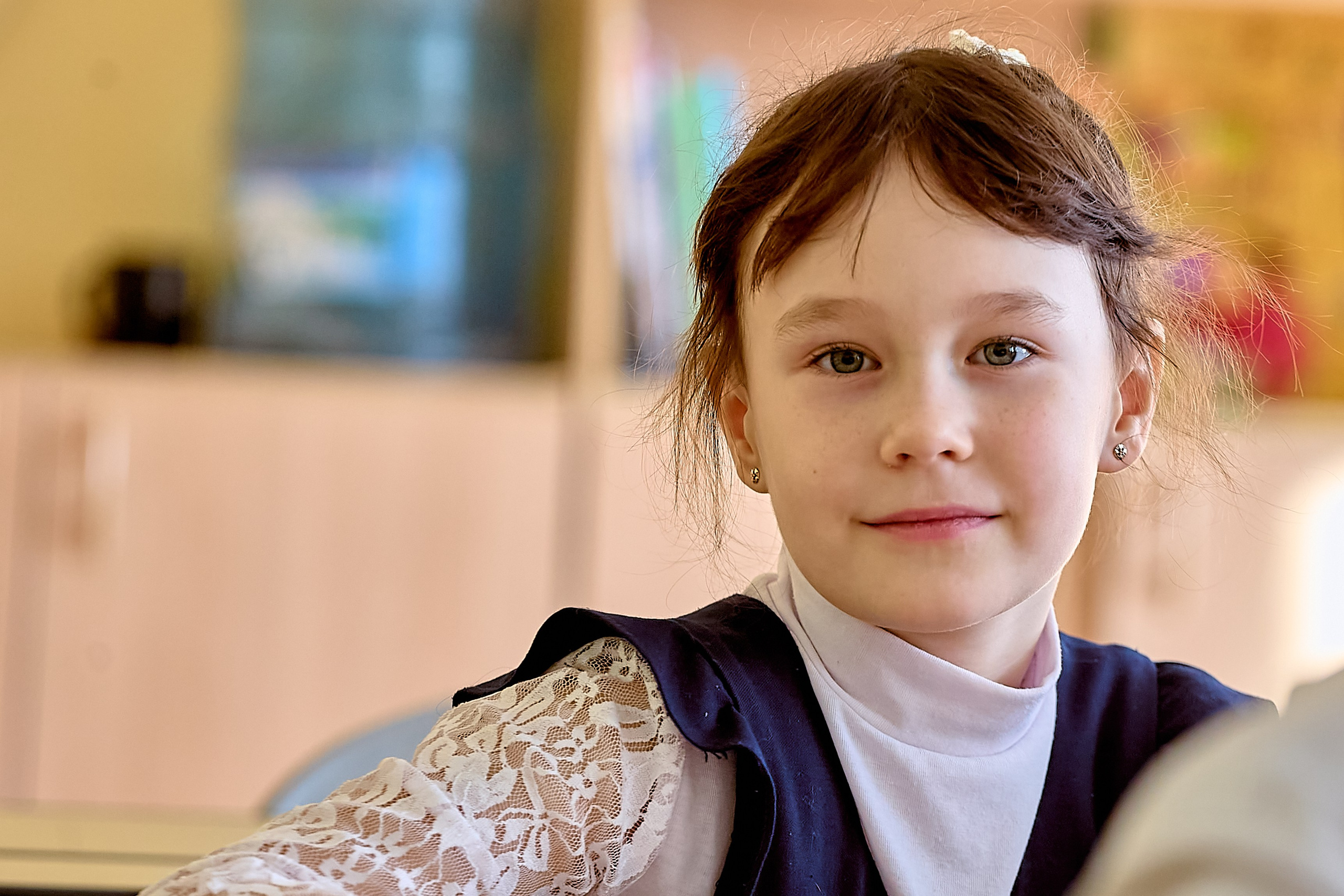 Школьный портрет первоклассницы