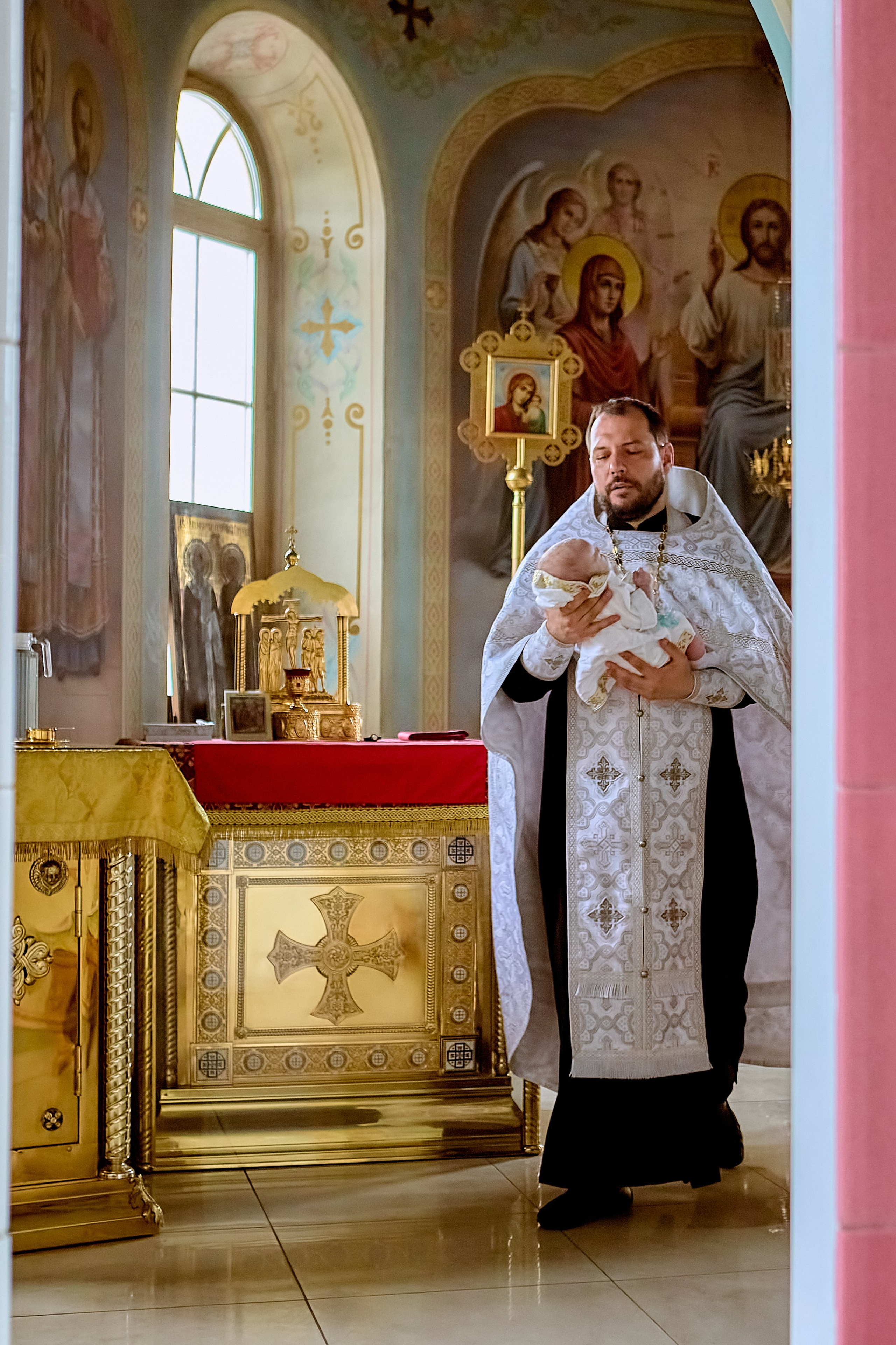 Таинство Крещения младенца Марка