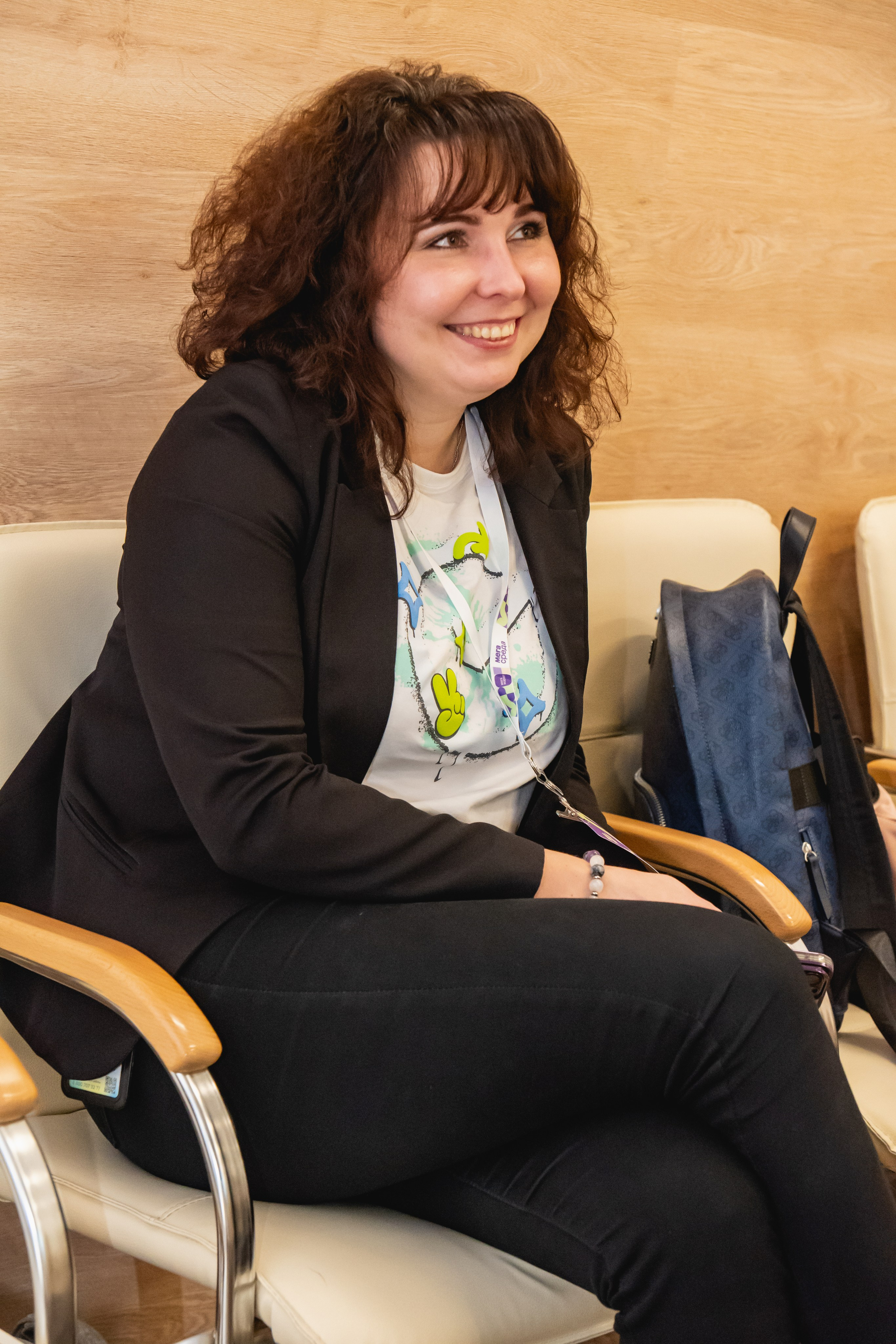 Мегасреда. Занимаюсь профессиональной фотографией и живу рядом с Байкалом. Работаю в разных жанрах