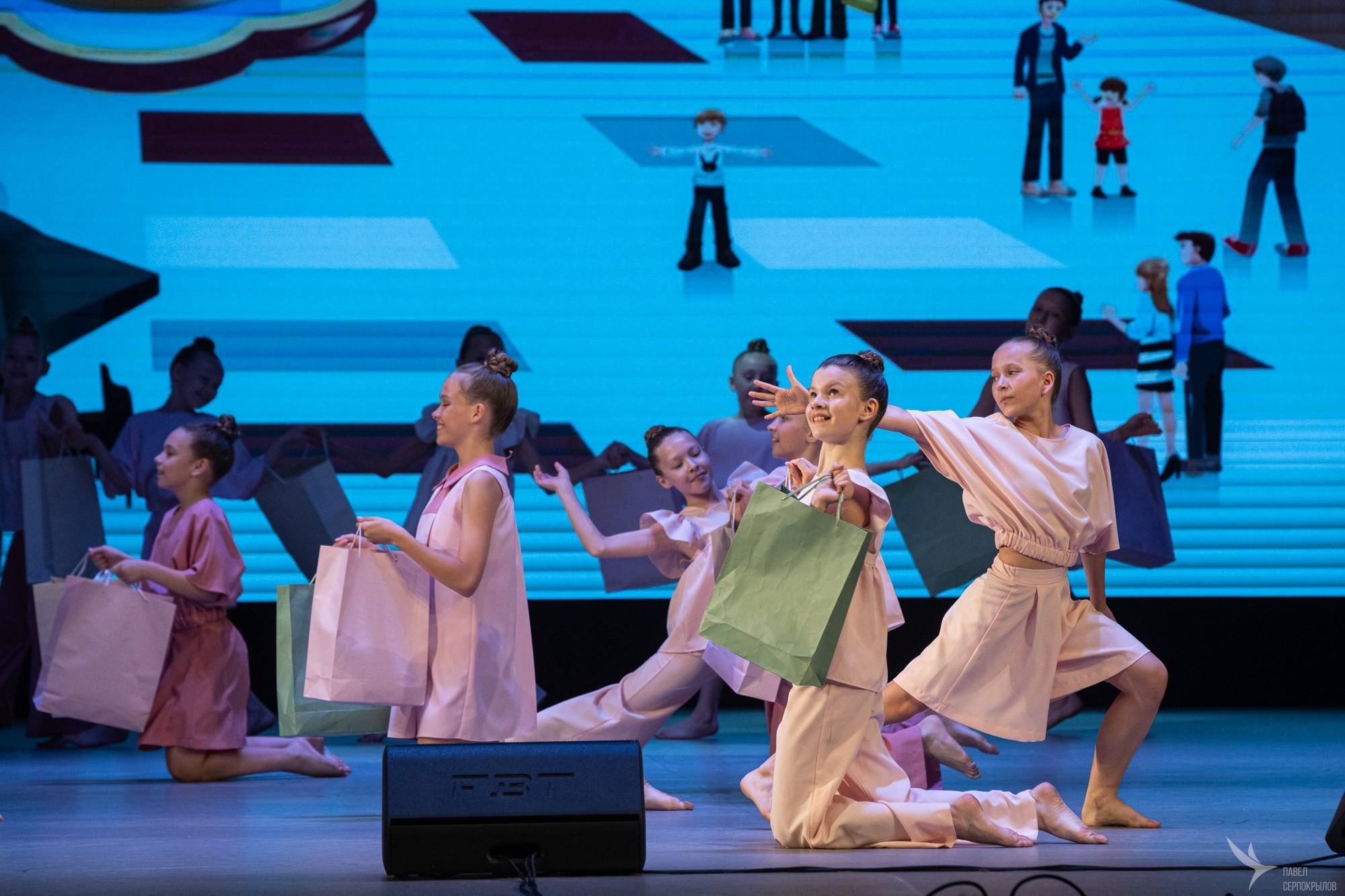Сольный концерт хореографического ансамбля Аллегро «Сквозь тернии к звездам». Репортажный фотограф в Казани Павел Серпокрылов