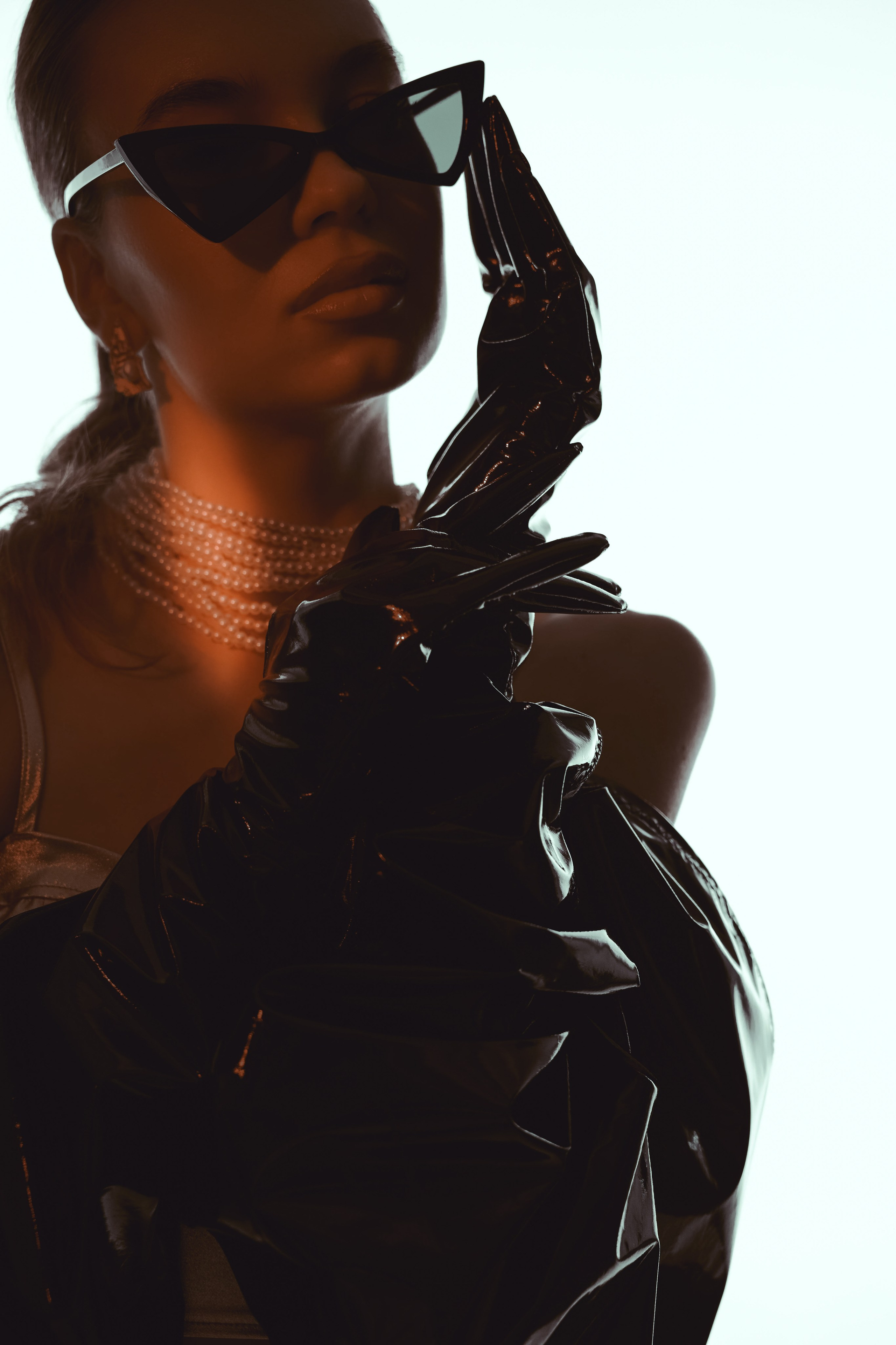 Съёмка с жестким светом. Портретный фотограф в Санкт-Петербурге Дария Сыч