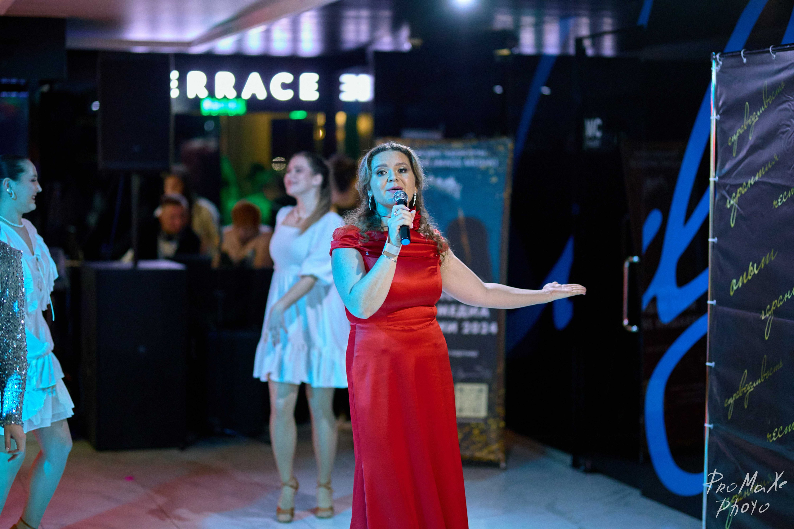 Зал КРАСА МАСС-МЕДИА ЧУВАШИИ. Владимир Суздалов (ProMaXe) — Портретный фотограф, тематические фотосессии в Чебоксарах