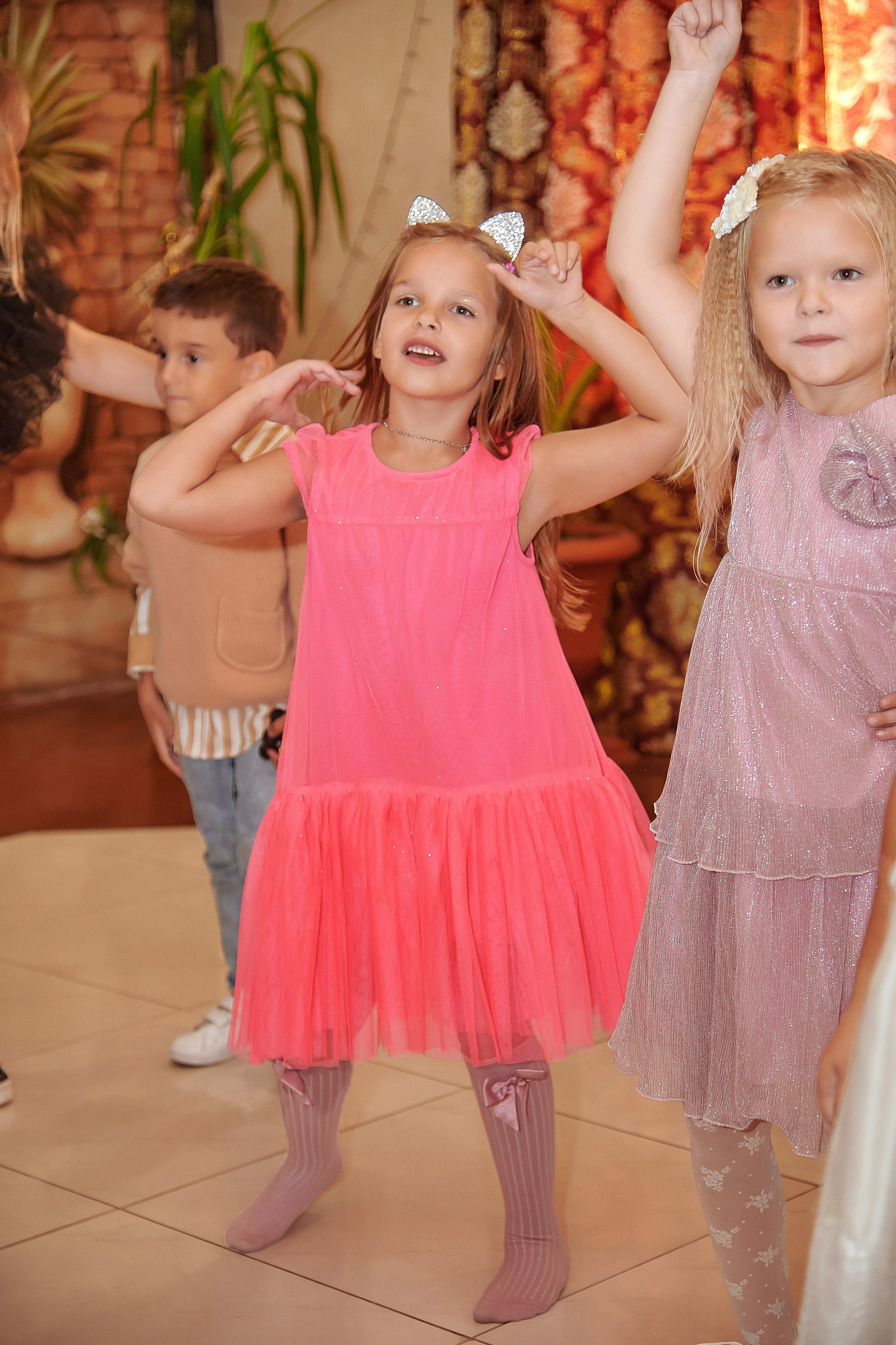 Портфолио репортажной фотосъёмки: Звёздный Дом Деда Мороза. Фотограф Яковлев Роман — Красноярск