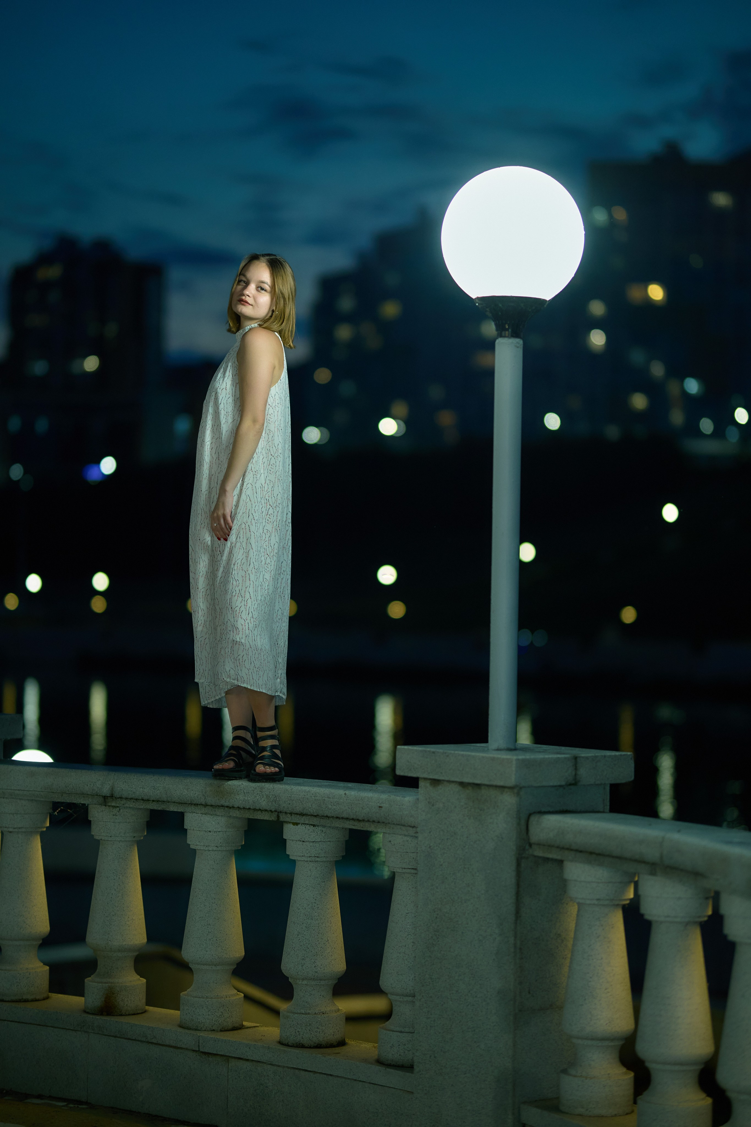 Прогулочная фотосессия по вечерним Чебоксарам, залив, Чувашия. Владимир Суздалов (ProMaXe) — Портретный фотограф, тематические фотосессии в Чебоксарах