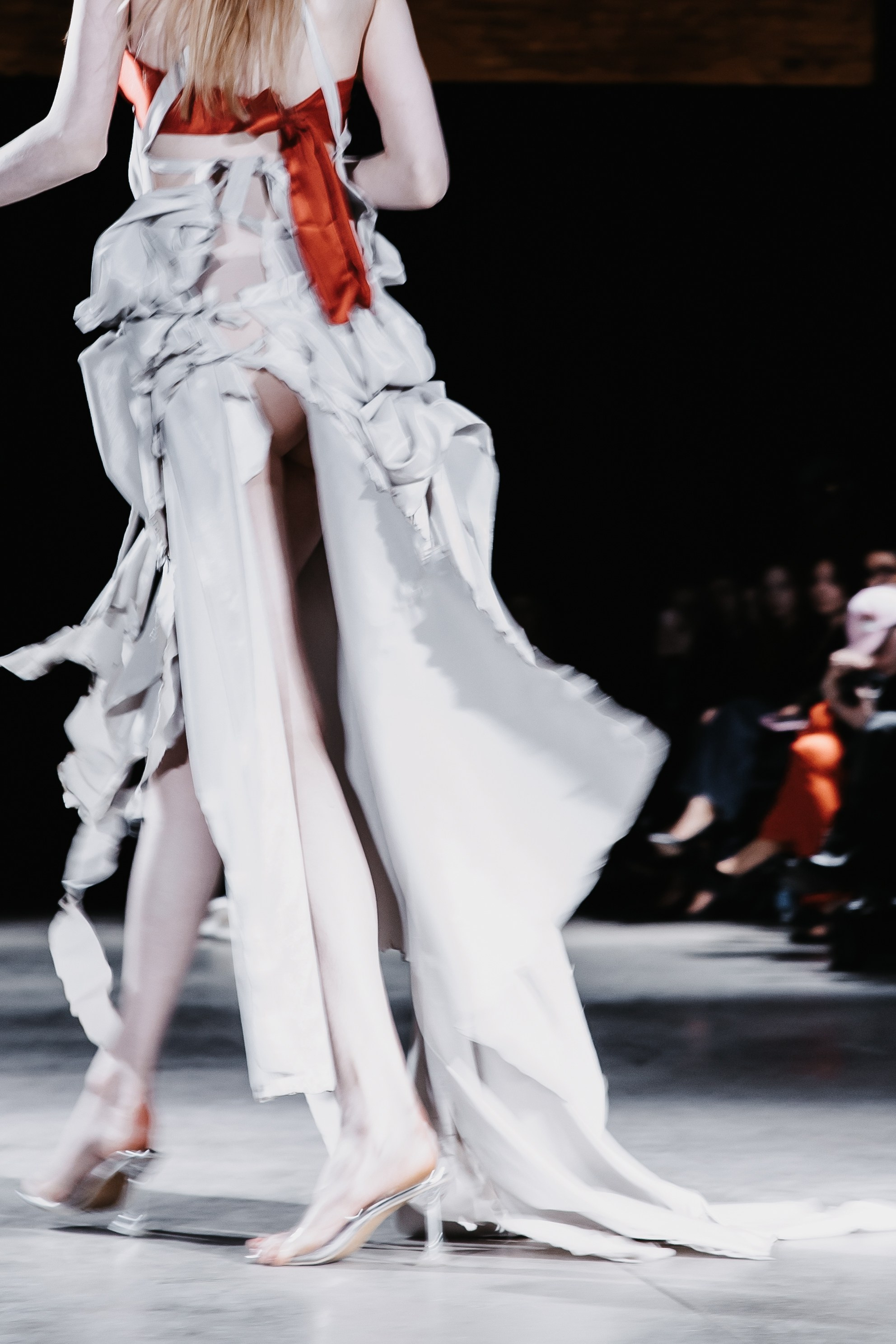 AUXI catwalk андеграунд показ-перфоманс. Фотограф в Санкт-Петербурге Вагнер Юлия