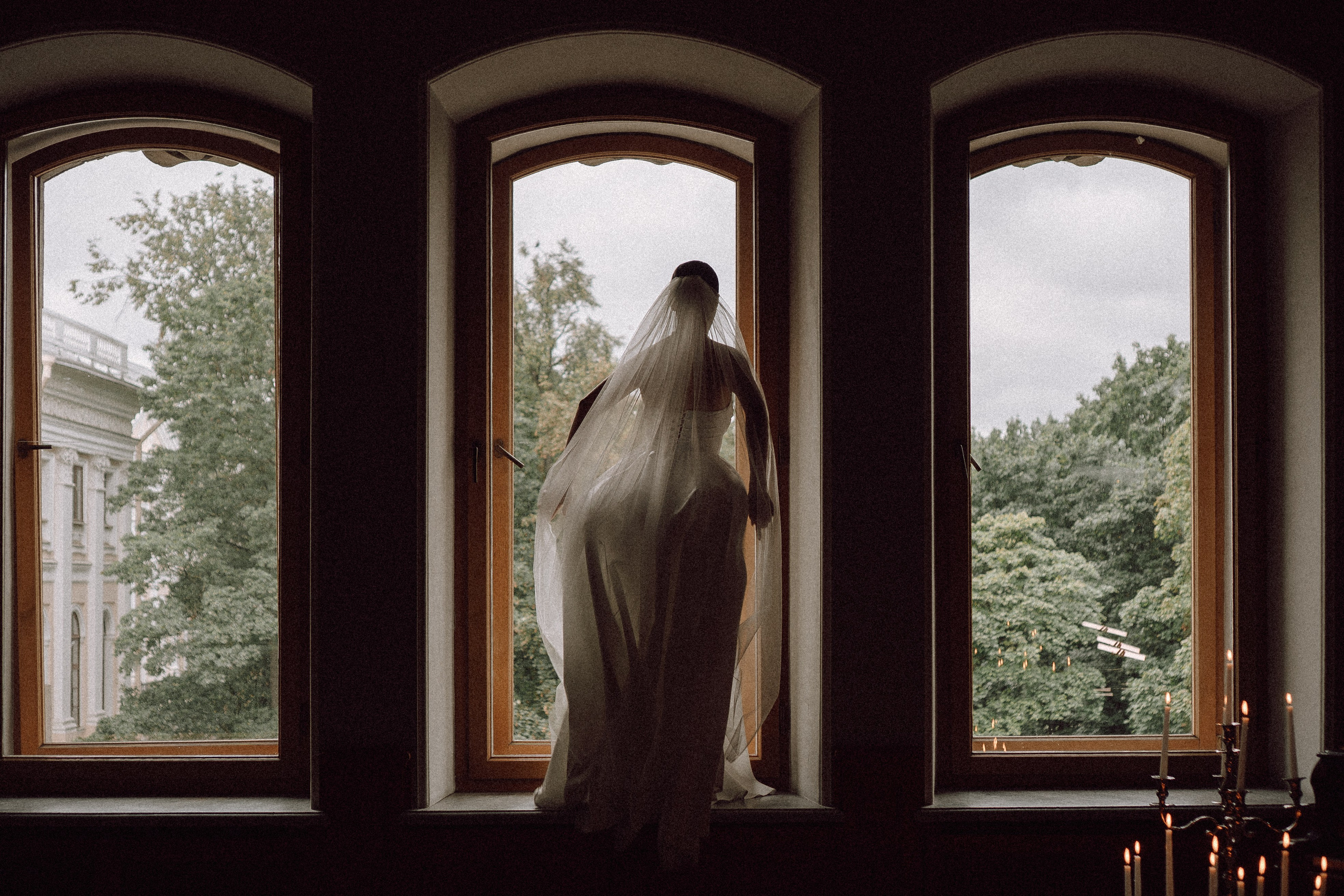 СВАДЕБНАЯ ПРОГУЛКА В САНТК-ПЕТЕРБУРГЕ (ИСАКИЕВСКИЙ СОБОР, ЗИМНЯЯ КАНАВКА, ЭРМИТАЖ И БОЛЬШАЯ МОРСКАЯ УЛИЦА). Профессиональный фотограф, Санкт-Петербург — Виктория Богомолова