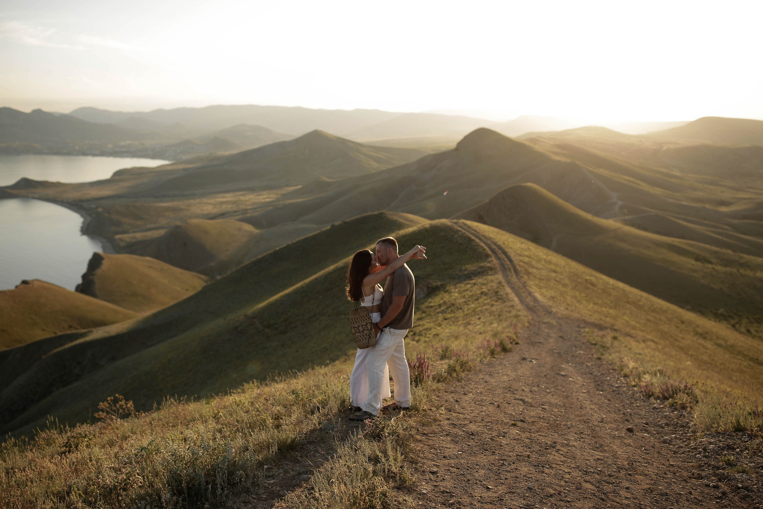 Свадебный и семейный фотограф Судак, Крым, Симферополь, Феодосия, Коктебель и по России