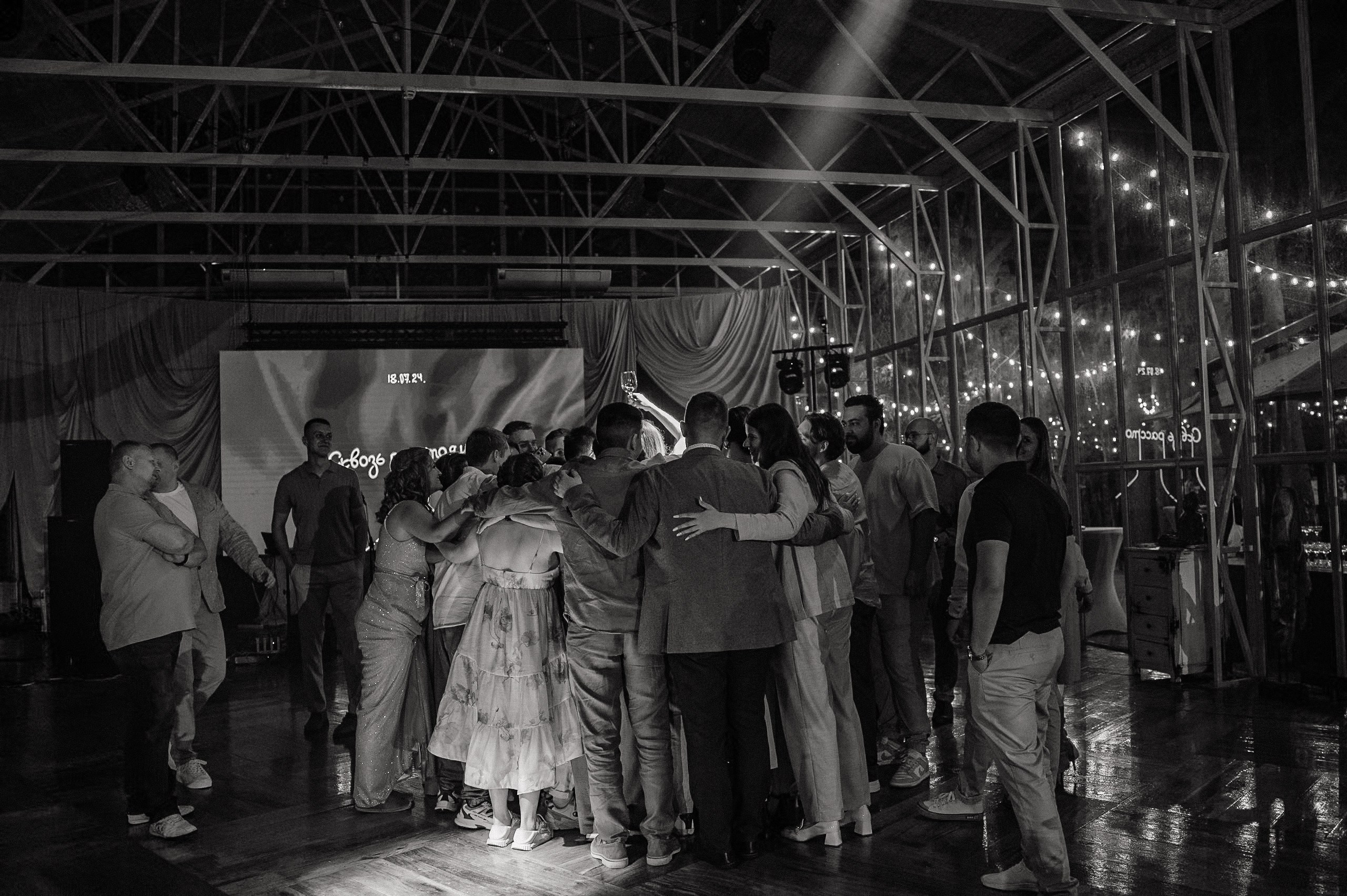 Сквозь расстояния 18.07.2024. Свадебный и семейный фотограф в городе Смоленске