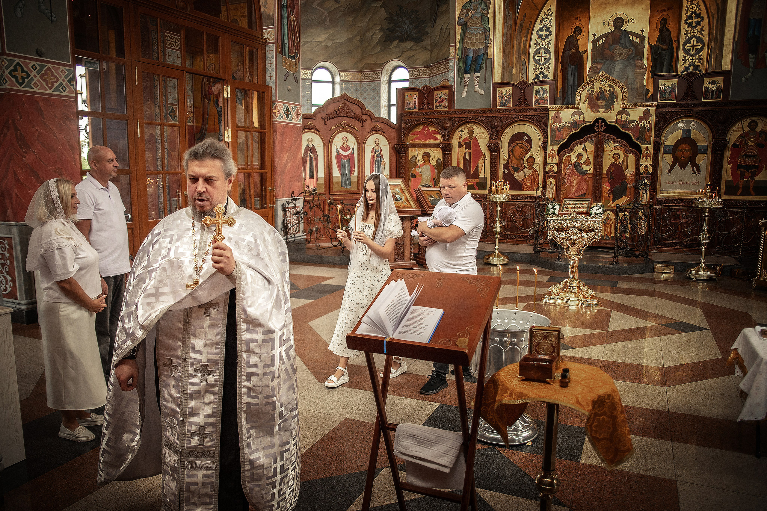 Таинство Крещения Романа, Храм Всех Святых Волгоград Мамаев Курган. Церковный, семейный и репортажный фотограф Волгоград, Волжский