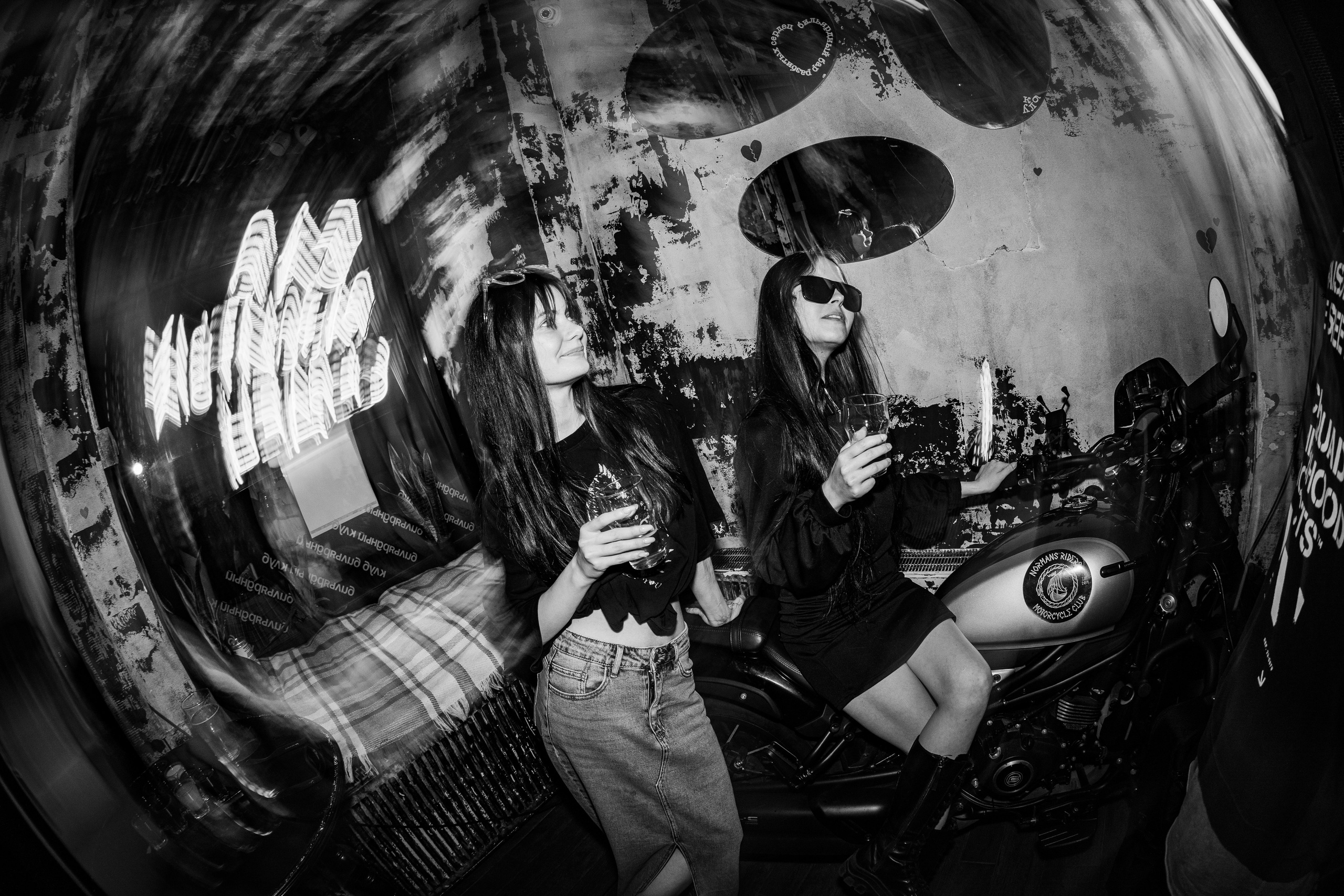 Панк-вечеринка в Баре разбитых сердец. Концертный и репортажный фотограф в Санкт-Петербурге Слава Пахомов