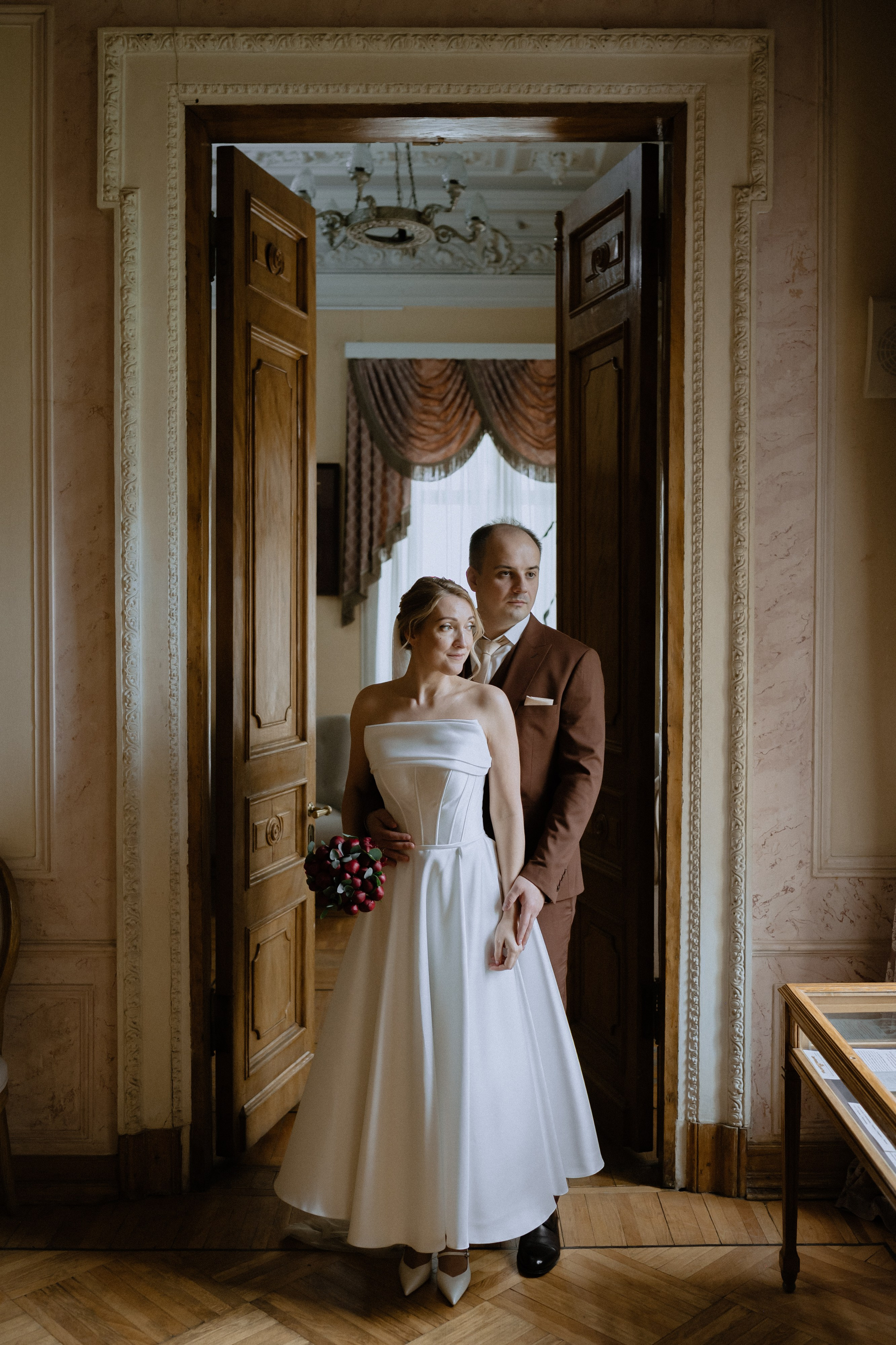 Регистрация брака и свадебная фотосессия в Библиотеке-читальне имени А. С. Пушкина. Свадебный фотограф Москва — Сергей и Татьяна