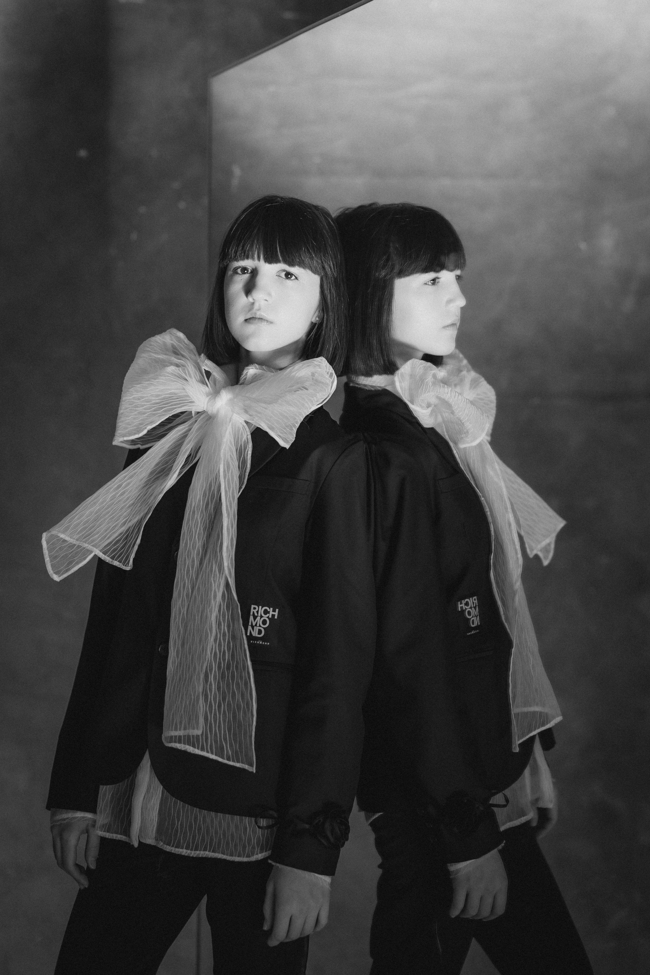 Николь и Залина. Портретный творческий фотограф в Москве Надя Дудник