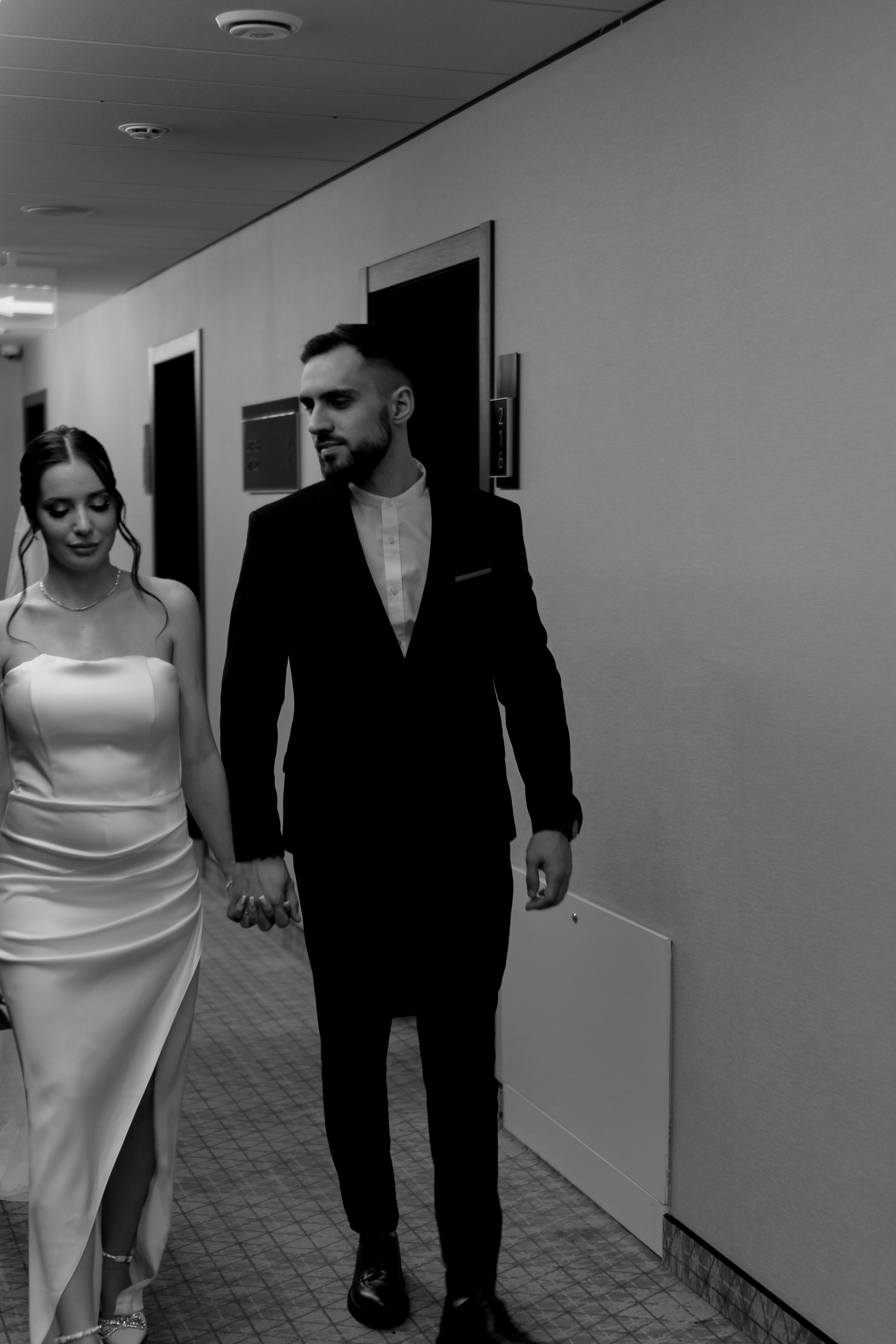 СВАДЕБНАЯ СЬЕМКА СБОРОВ ЖЕНИХА И НЕВЕСТЫ В ОТЕЛЕ И ТАКЖЕ ФОТОСЕССИИЯ В ОТЕЛЕЕ МЕГАПОЛИС БРЯНСК. Профессиональный фотограф, Санкт-Петербург — Виктория Богомолова