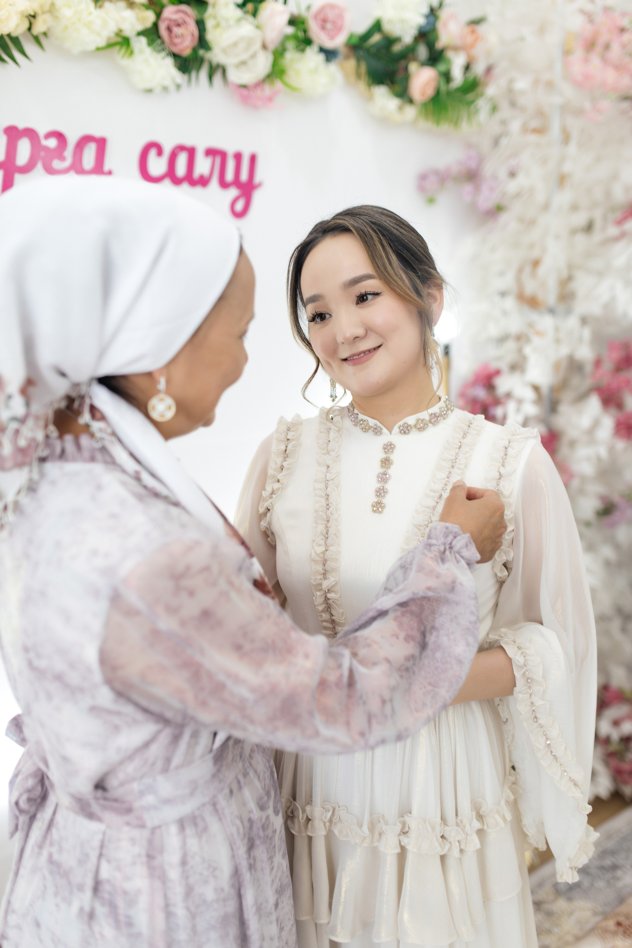 Moldir — syrğa salu. Wedding and Love story Photographer