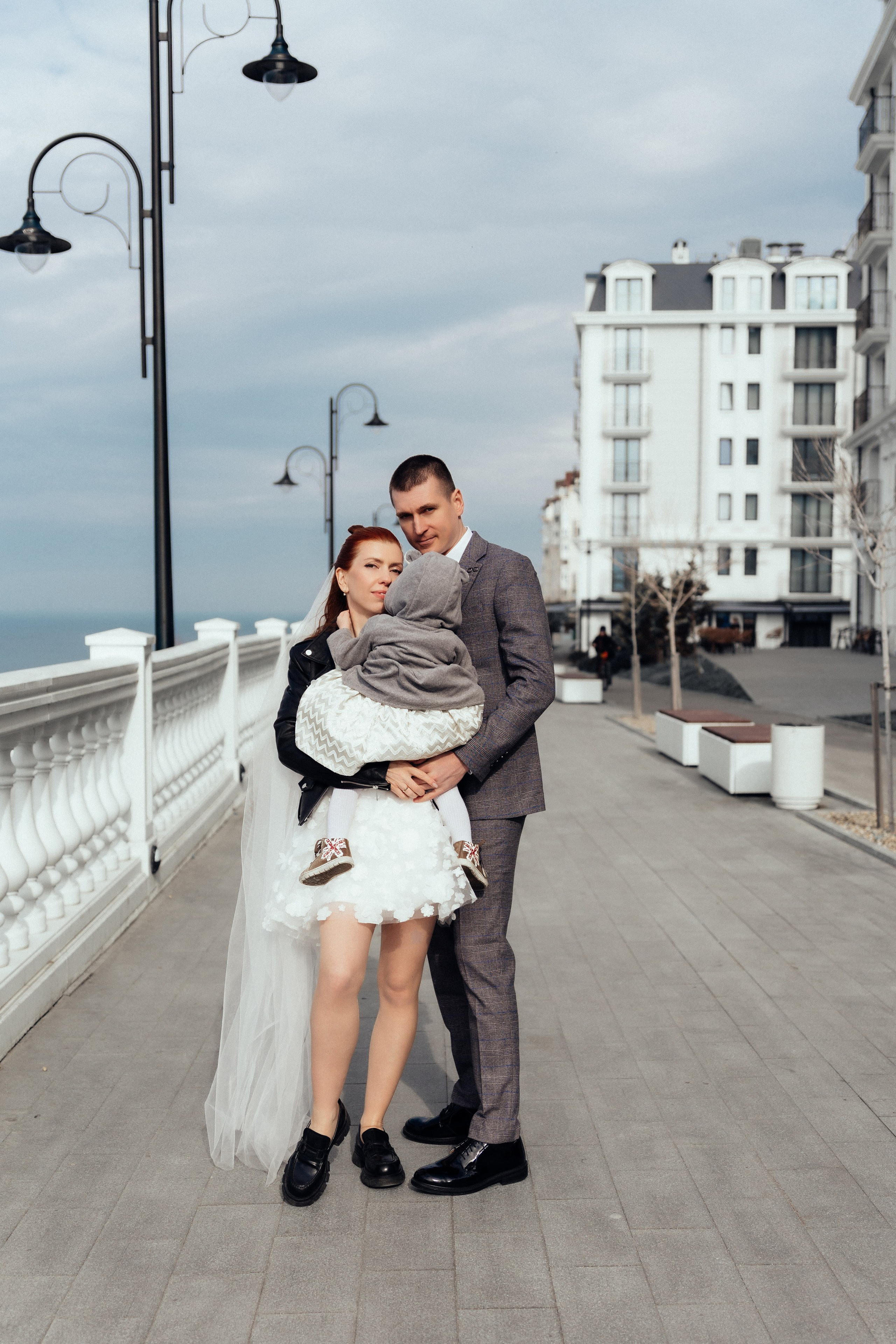 Свадебная фотосессия в Анапе, ЗАГС, Белая набережная. Профессиональный фотограф Геленджик, Новоросийск Виктория Цейс