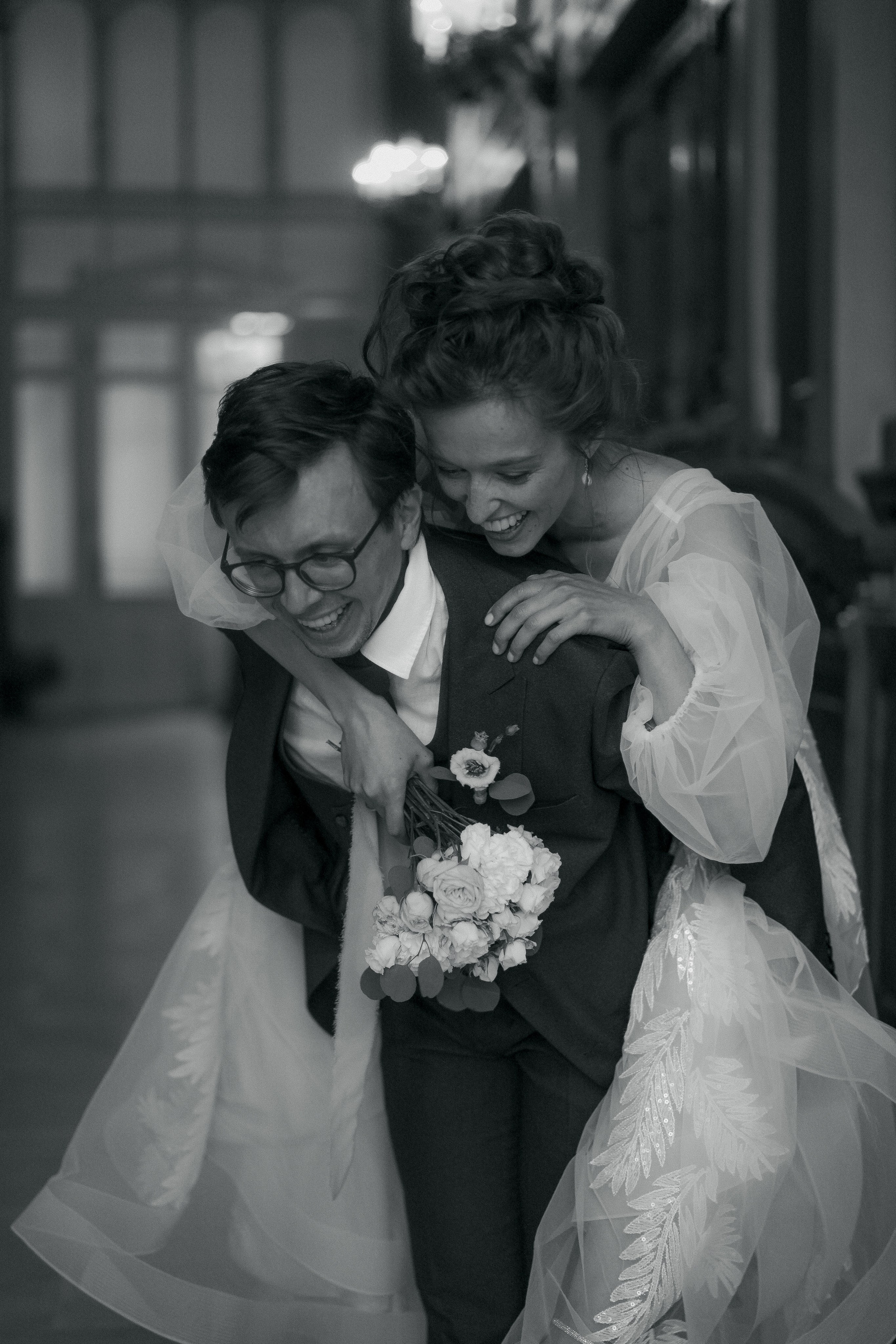 Июльский шторм с горячими сердцами. Свадебный фотограф в Санкт — Петербурге