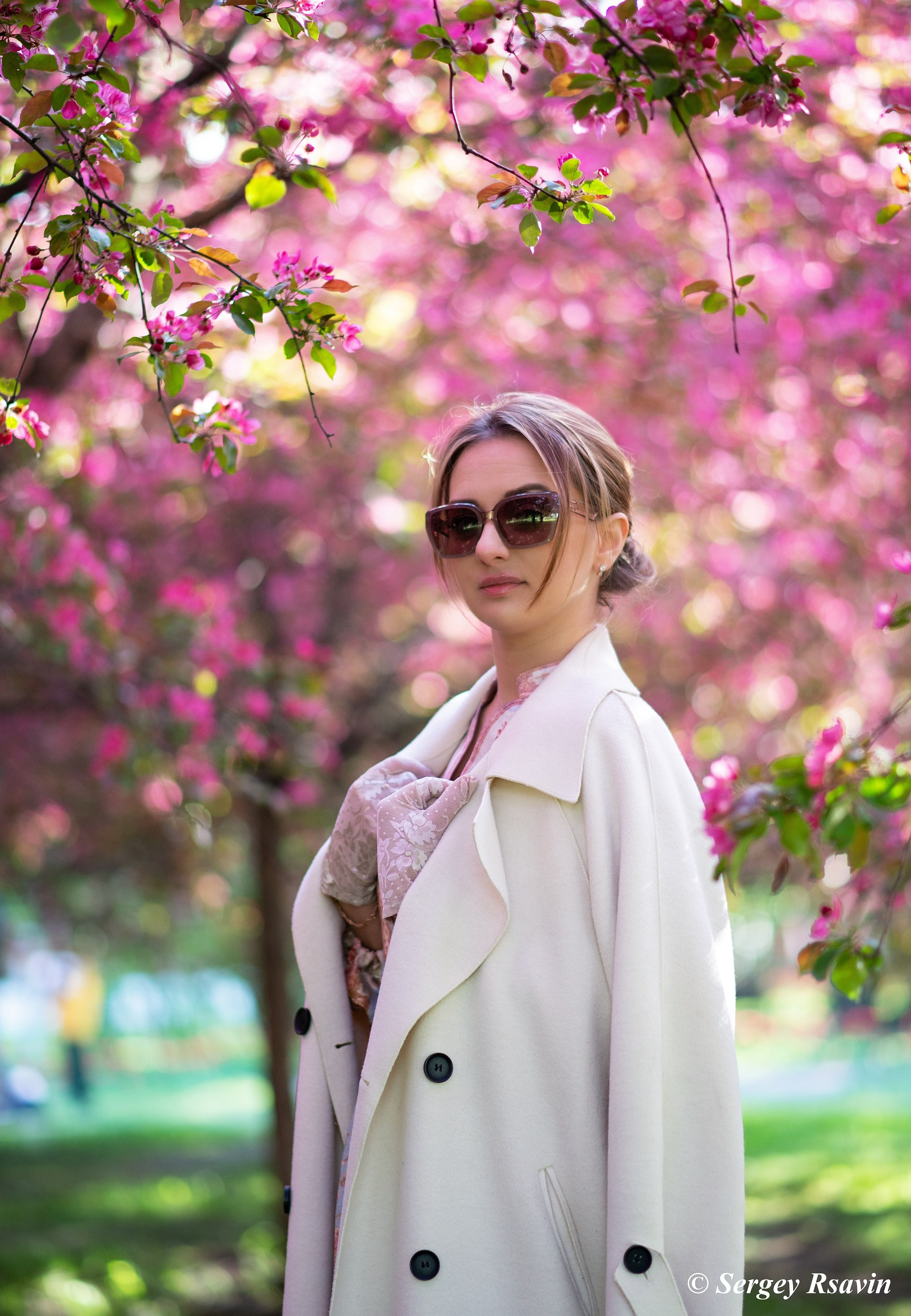 В яблоневом саду. Фотограф в Москве Сергей Рсавин