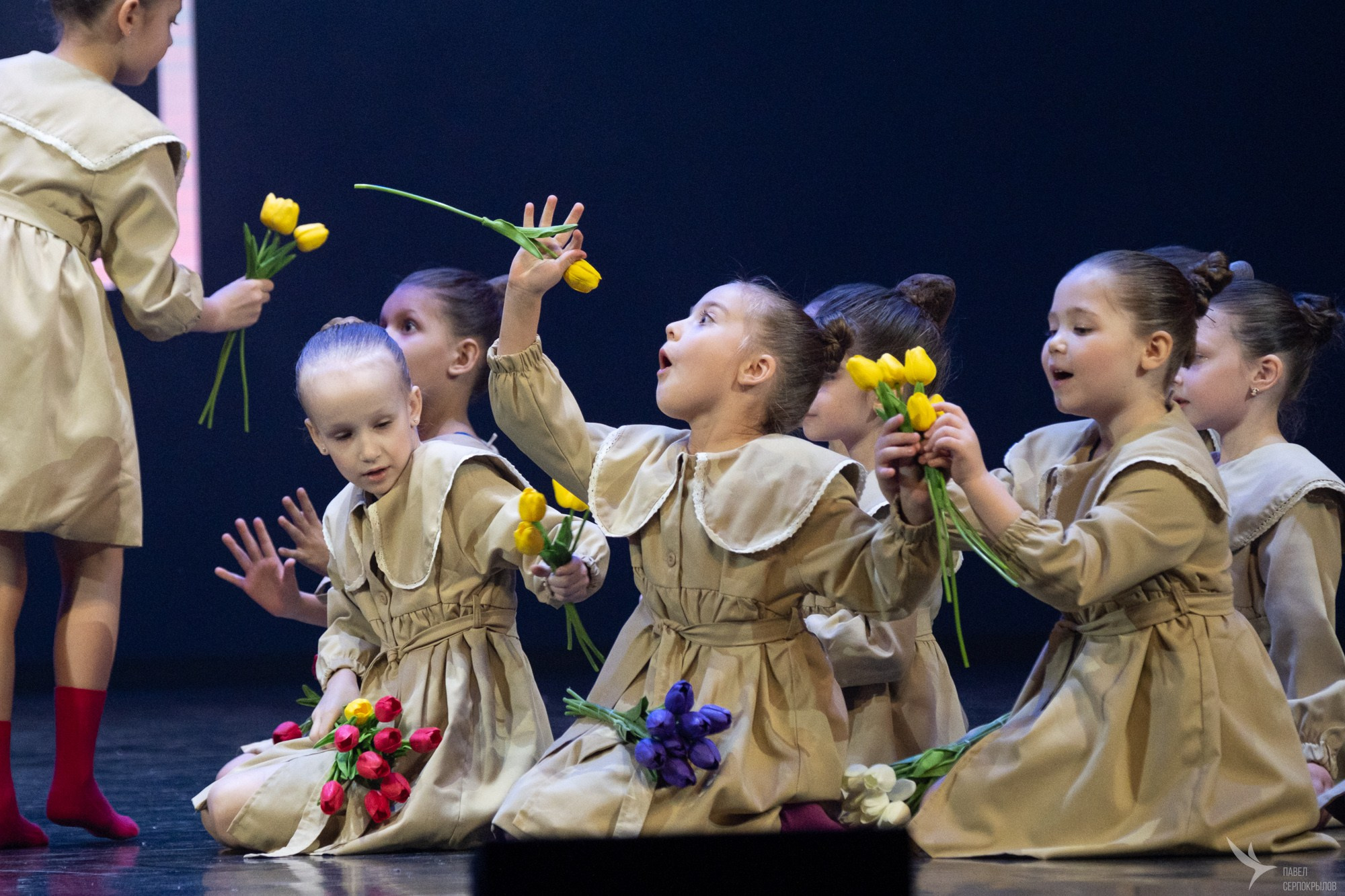 Отчетный концерт студии танца «ШАГ». Репортажный фотограф в Казани Павел Серпокрылов