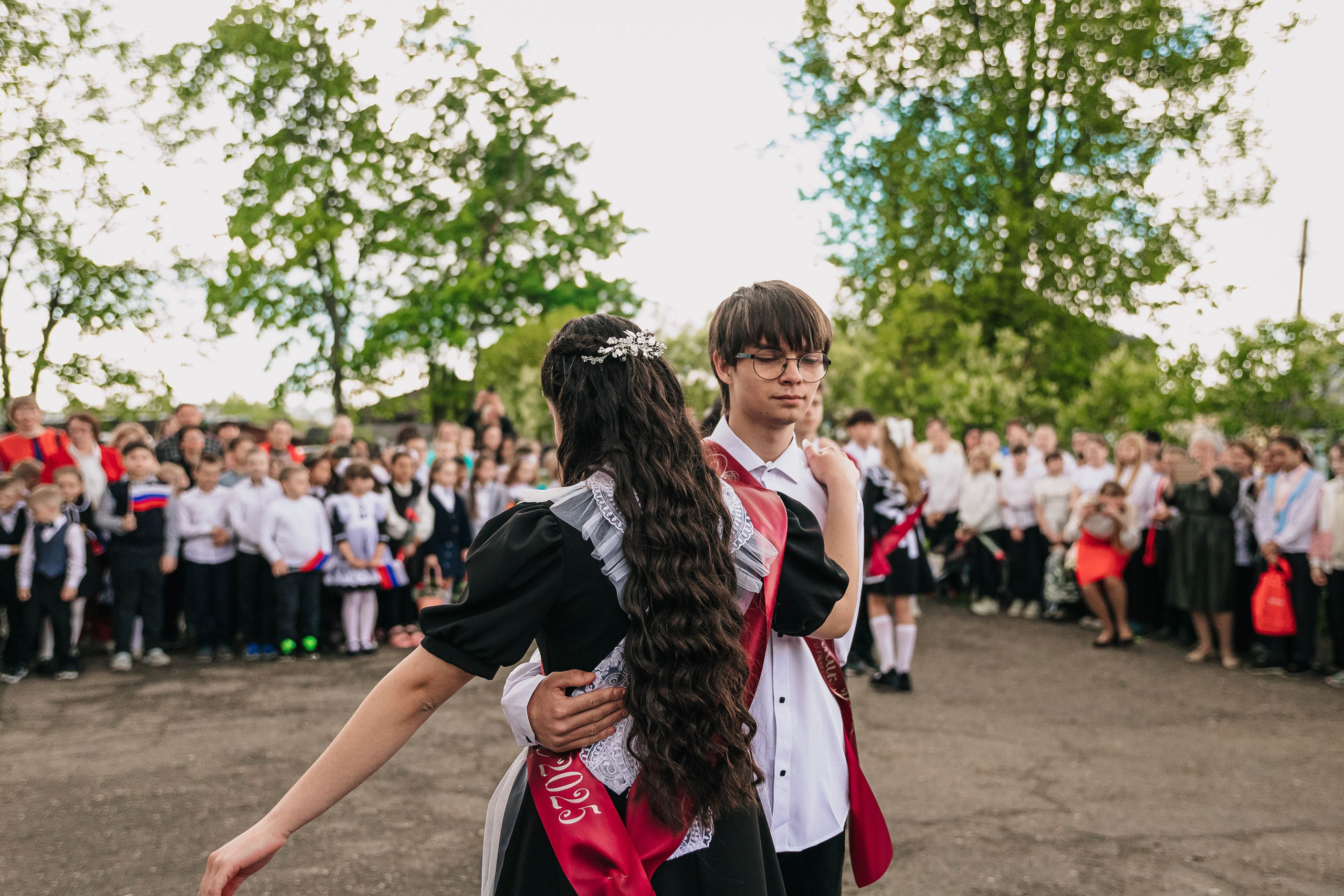 Последний звонок 9А класс МБОУ СОШ № 5 им. В. В. Смирнова, г. Невель. Фотограф Дарья Маташкова
