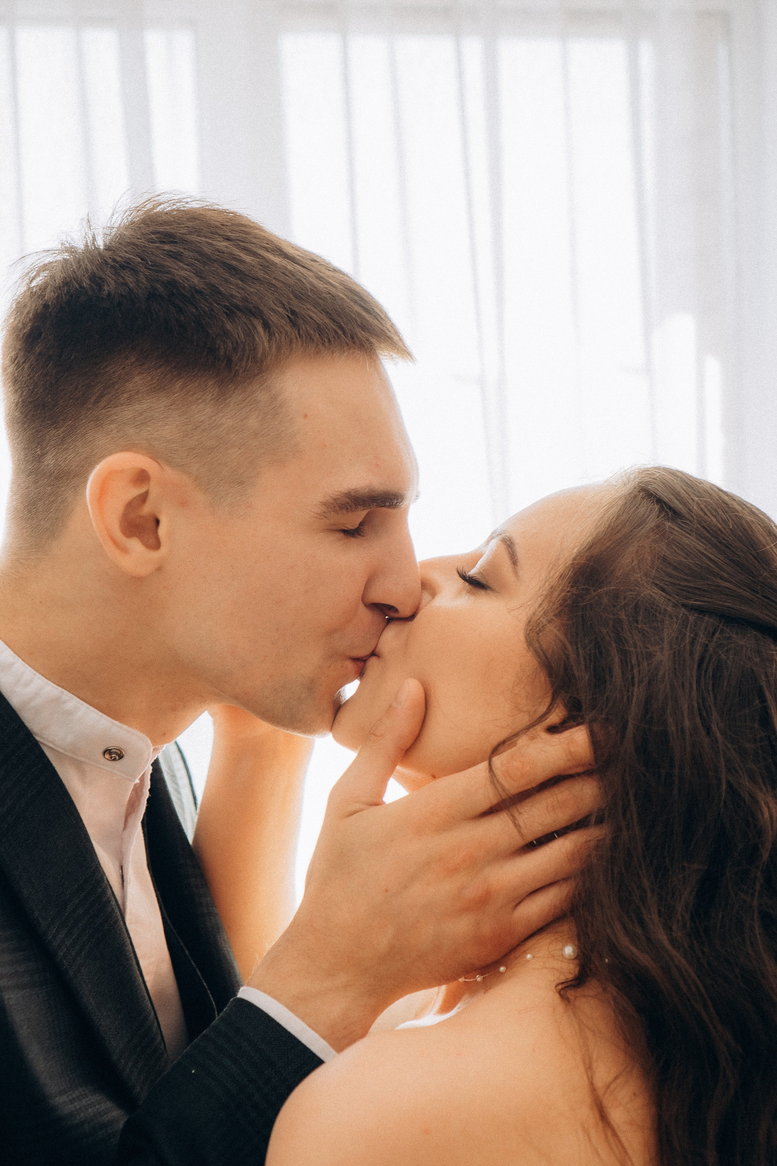 СВАДЕБНАЯ СЬЕМК В ПАРКЕ 300-ЛЕТИЯ. Профессиональный фотограф, Санкт-Петербург — Виктория Богомолова