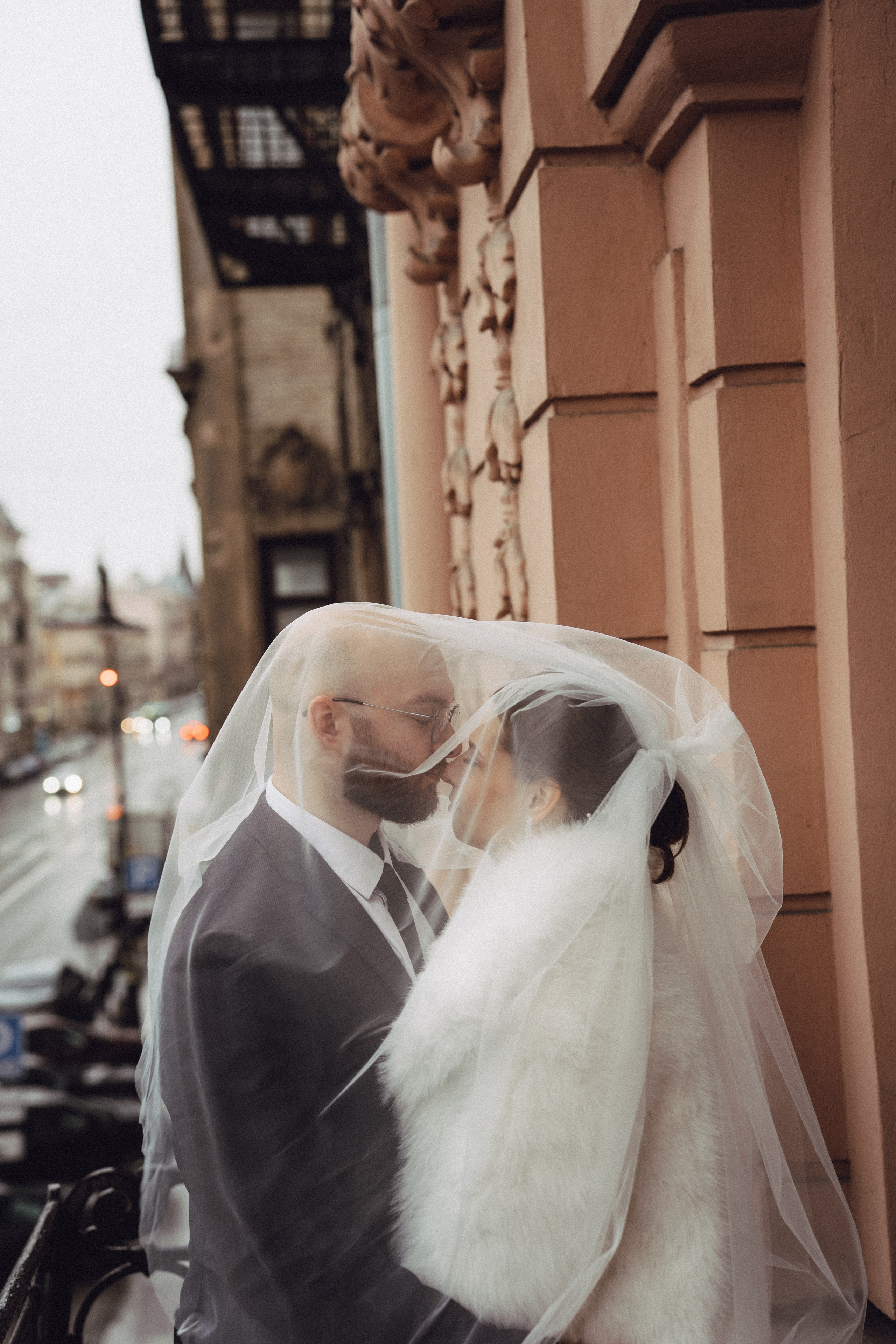СВАДЕБНАЯ СЬЕМКА ВО ВТОРОМ ДВОРЦЕ (ДЕКАБРЬ) ТАКЖЕ СЬЕМКА В СТУДИИ НА ЧЕРНЫШЕВСКОЙ. Профессиональный фотограф, Санкт-Петербург — Виктория Богомолова