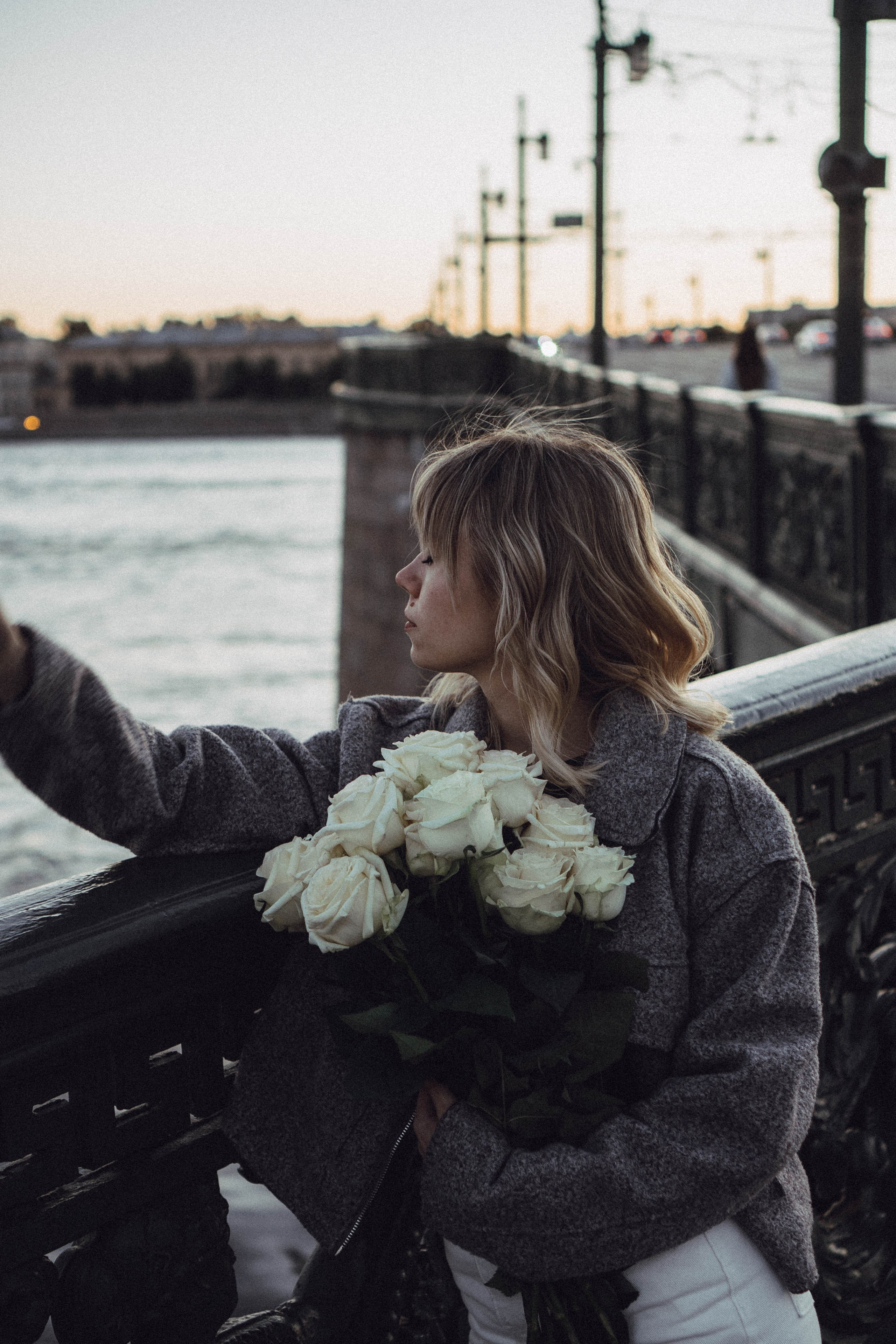 ПРОГУЛКА ПО ГОРОДУ В БЕЛЫЕ НОЧИ (другой вариант). Профессиональный фотограф, Санкт-Петербург — Виктория Богомолова