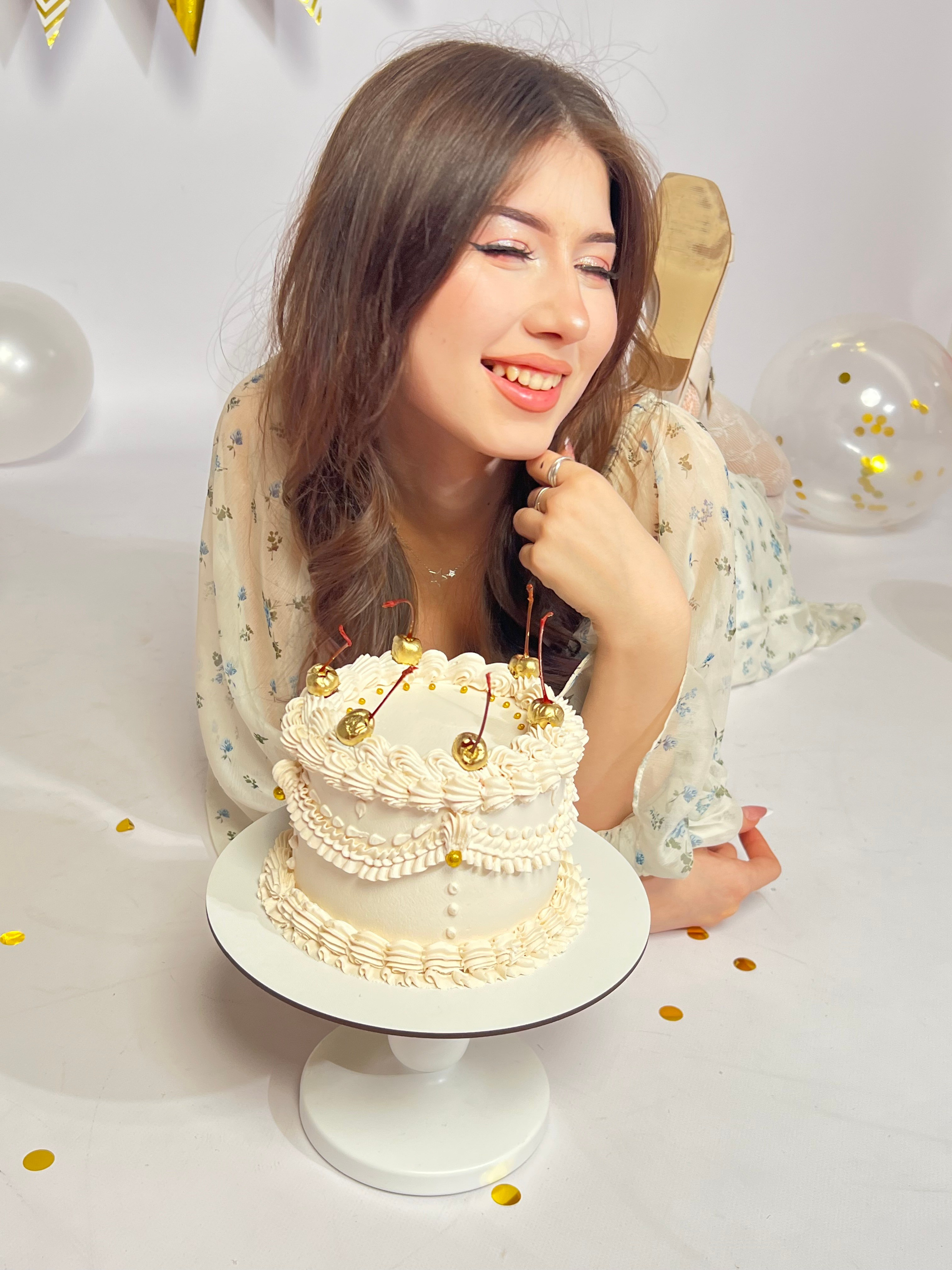 День рождение с тортом. Envy photo studio
