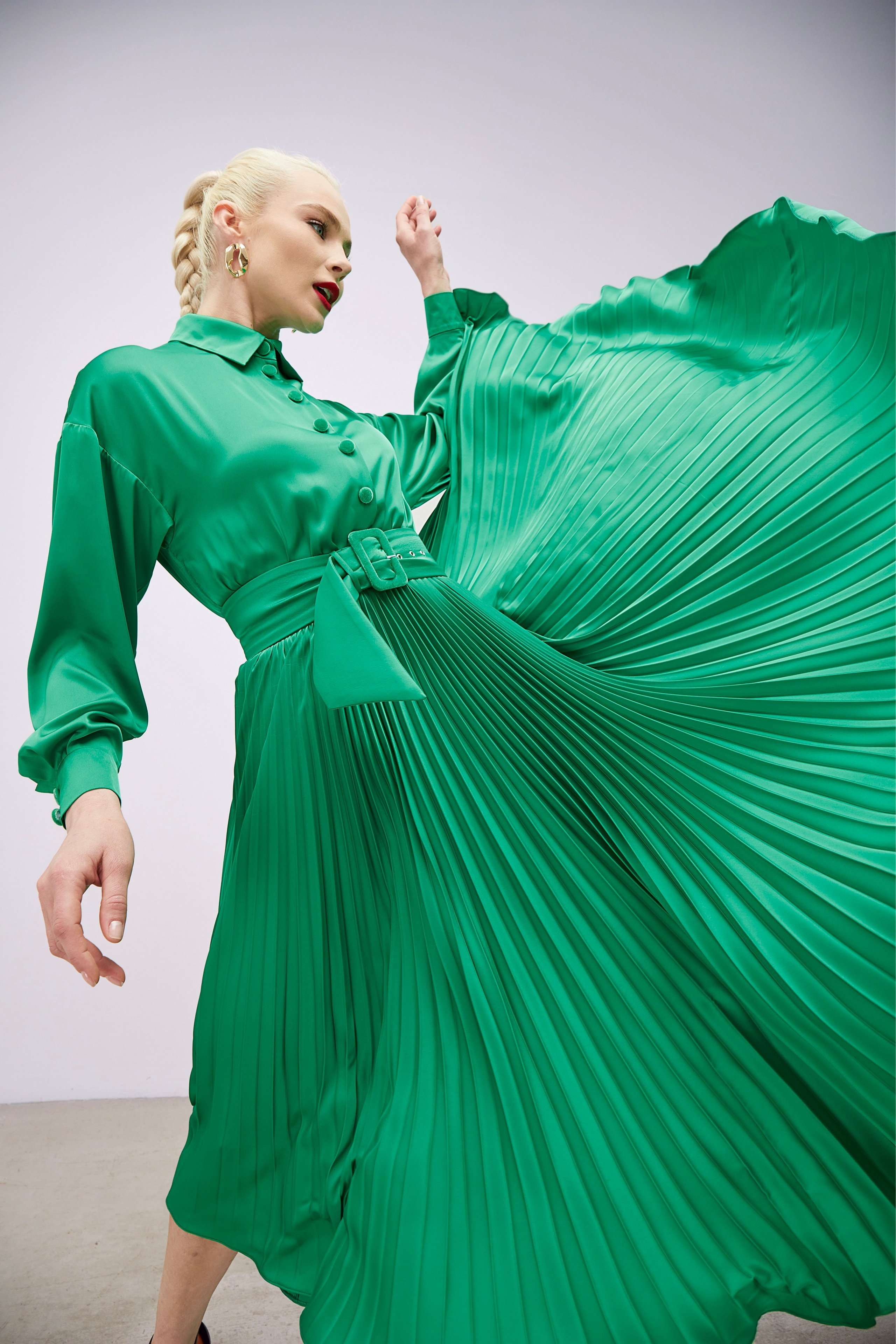 "Профессиональная каталожная фотосъемка товаров для e-commerce и интернет-магазинов""Высококачественная каталожная съемка одежды и аксессуаров с белым фоном""Рекламная каталожная фотосъемка для маркетинга продуктов и брендов""Студийная каталожная съемка с детальной проработкой текстур и материалов""Коммерческая каталожная фотосъемка для каталогов и онлайн-платформ""Фотография каталожной съемки с акцентом на дизайн и презентацию товаров""Предметная каталожная съемка для увеличения продаж в e-commerce""Профессиональная каталожная фотосъемка с использованием студийного освещения""Рекламные фото каталожной съемки для сайтов и социальных сетей""Высокоточная каталожная съемка товаров для презентаций и брошюр""Каталожная фотосъемка высокого разрешения для онлайн-магазинов""Коммерческая каталожная съемка с фокусом на качество и детализацию""Студийная каталожная фотосъемка для брендов и ритейла""Фотографии каталожной съемки для маркетинговых кампаний""Профессиональная каталожная съемка для каталогов и увеличения конверсии" "Профессиональная съемка на модели для модных брендов и рекламы""Высококачественная фотосъемка на модели с креативным освещением и позами""Рекламная съемка на модели для каталогов одежды и аксессуаров""Студийная съемка на модели с акцентом на стиль и индивидуальность""Коммерческая фотосъемка на модели для fashion-индустрии""Фотография съемки на модели с профессиональным ретуши для журналов""Модная съемка на модели для продвижения бренда и коллекций""Профессиональная съемка на модели с использованием естественного света""Рекламные фото съемки на модели для социальных сетей и веб-сайтов""Высокоточная фотосъемка на модели для портфолио и презентаций""Съемка на модели высокого разрешения для модных кампаний""Коммерческая съемка на модели с фокусом на тренды и дизайн""Студийная фотосъемка на модели для e-commerce и маркетинга""Фотографии съемки на модели для брендов и увеличения продаж""Профессиональная модная съемка на модели для каталогов и рекламы"