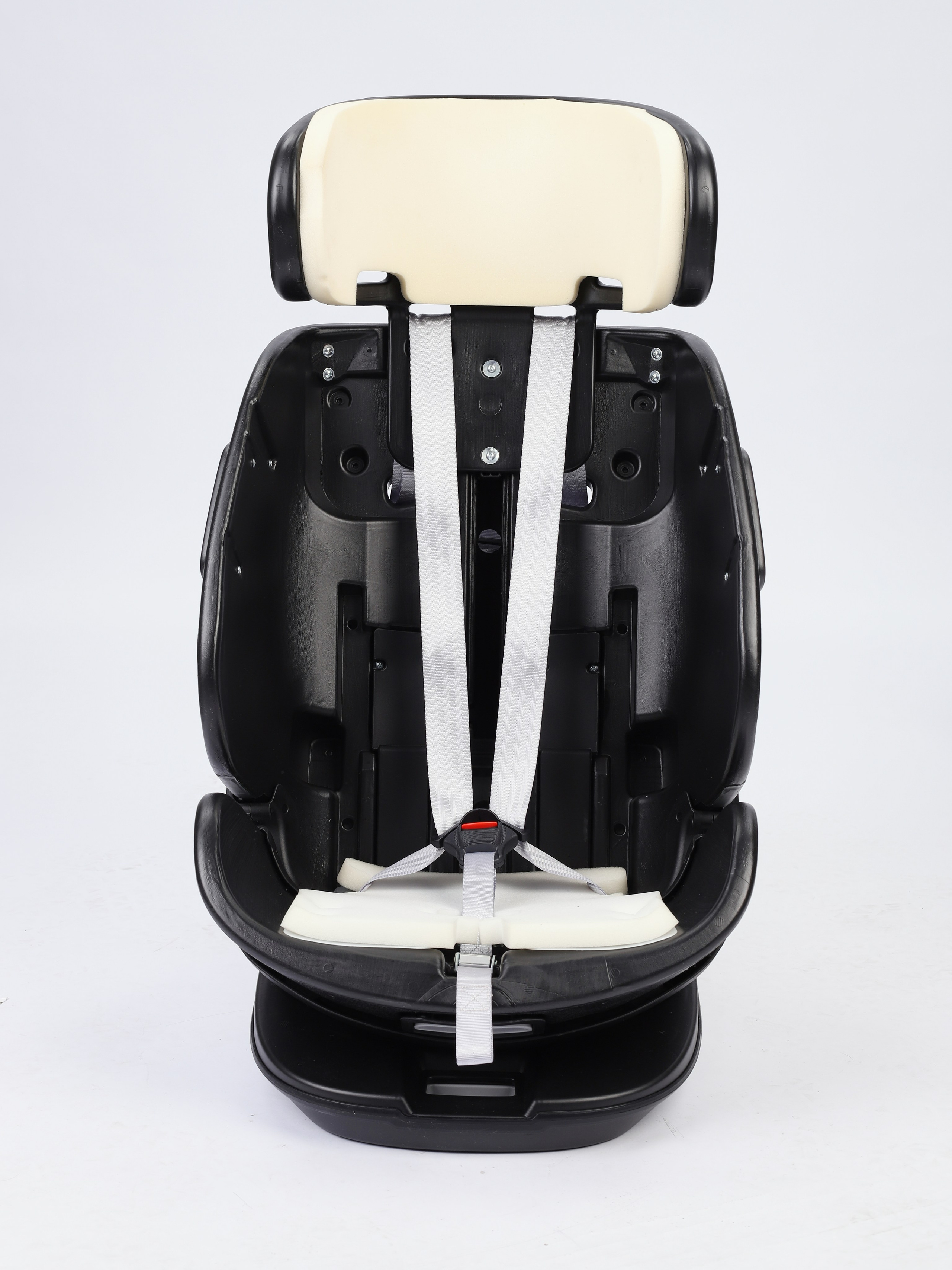 Фотография рекламного продукта на белом фоне для интернет-магазина" фотосъемка автомобильные, детские кресла высокого качества и безопасности, фотосъемка для сайта, продажи на маркет-плейсах. рекламная съемка, демонстрационная съемка, функциональная съемка на белом фоне.