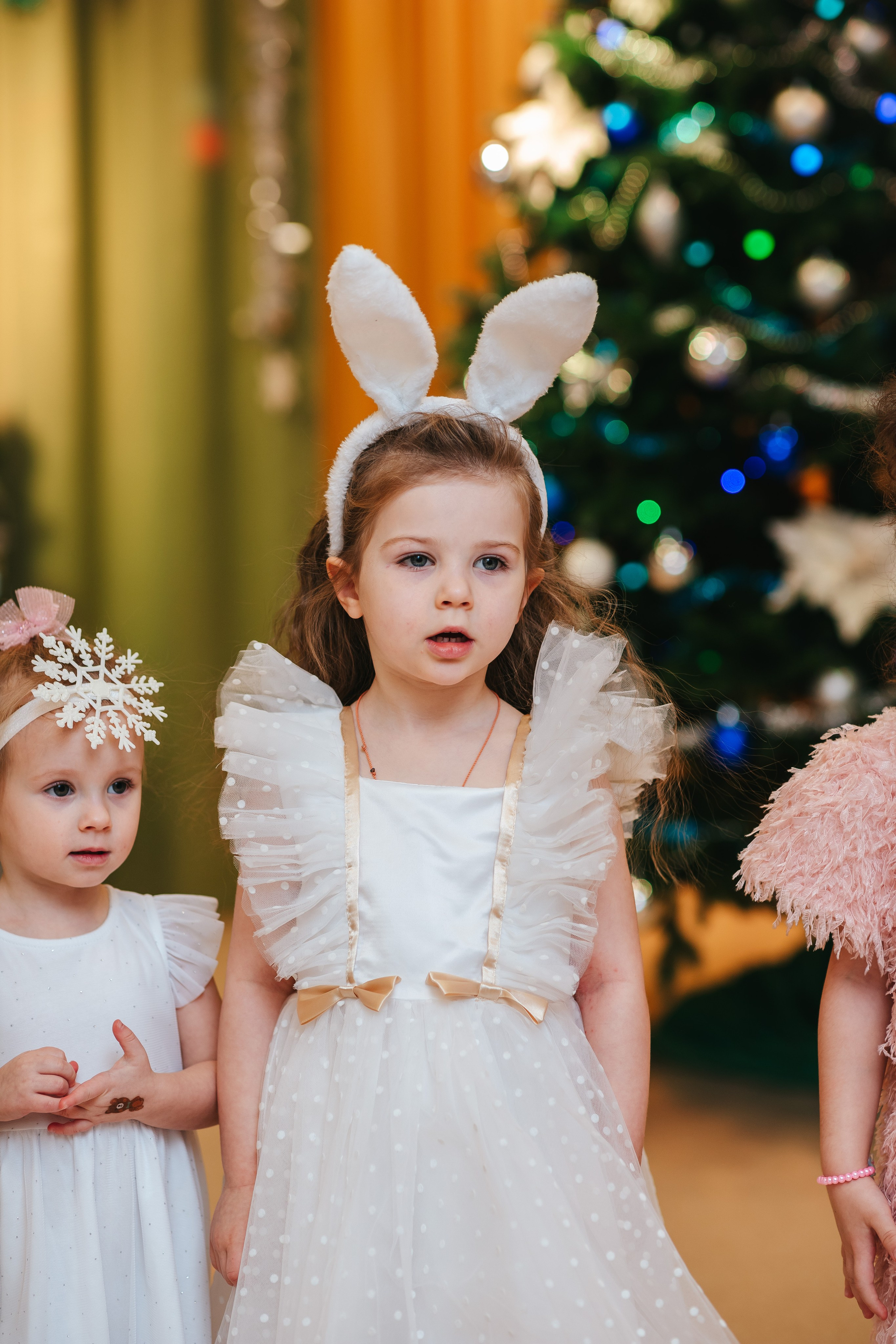Новогодний утренник в младшей группе. Семейный lifestyle фотограф в Санкт-Петербурге Людмила Пахомова