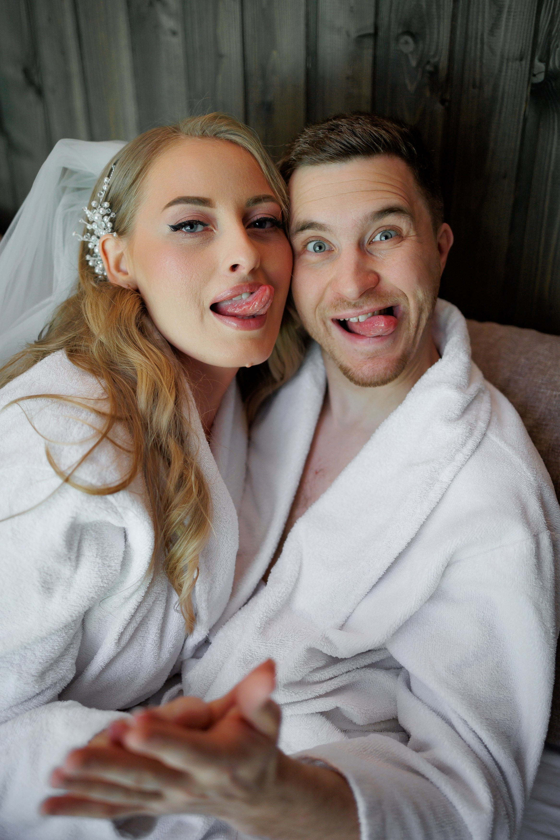 Ловите каждый момент счастья: свадебный фотограф, который понимает язык любви.