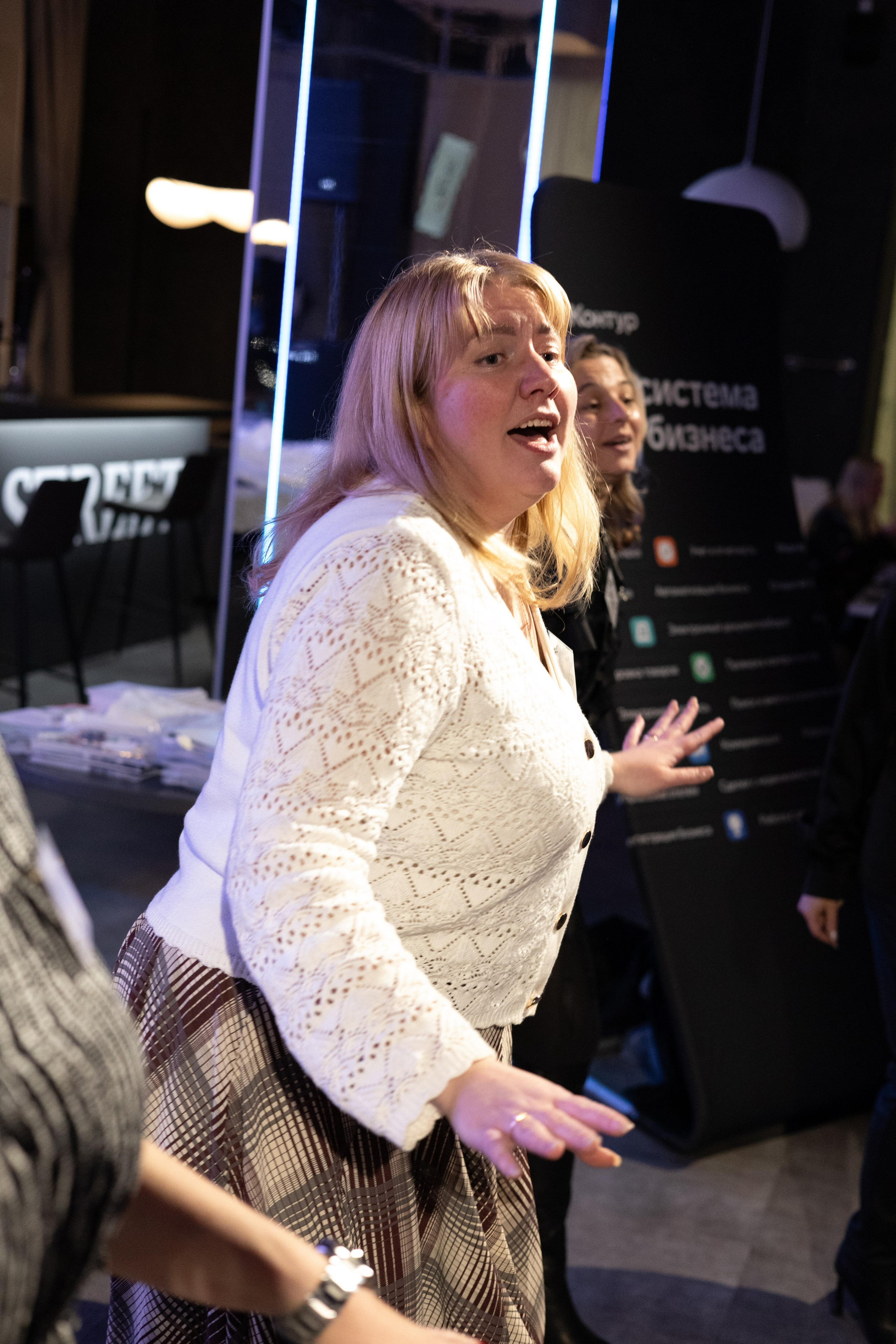 13ая BIZ QUIZ: деловая игра | Красноярск. Фотограф Красноярск съемки лавстори, фотосессия в студии, портретная съемка, творческие фотосессии