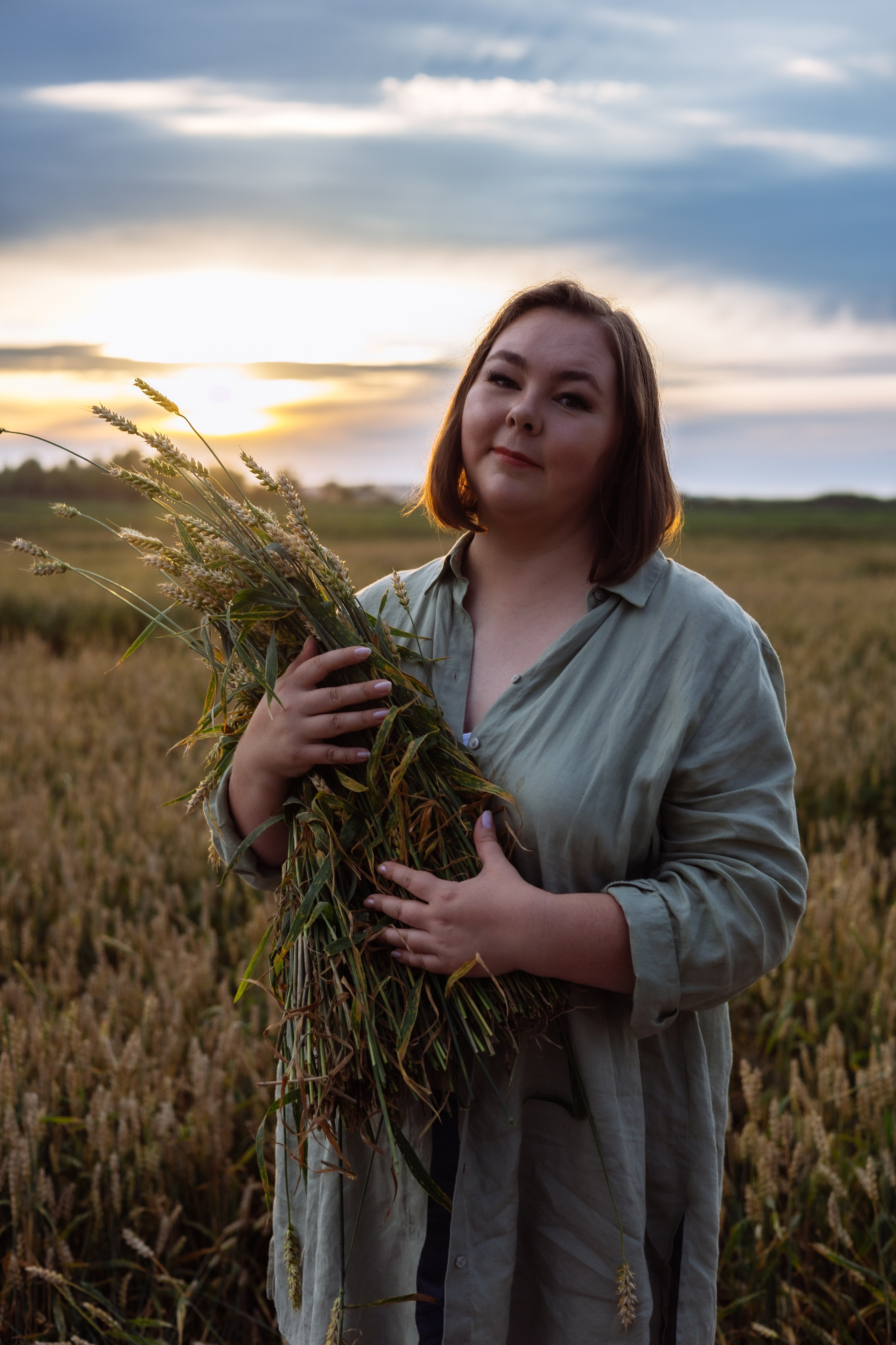 ПОДСОЛНУХИ 2025. Фотограф Красноярск съемки лавстори, фотосессия в студии, портретная съемка, творческие фотосессии