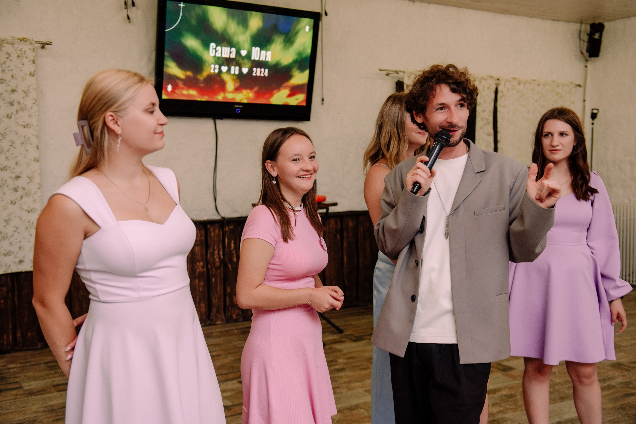 Юля и Саша — душевный банкет. Семейный и свадебный фотограф в Рязани Лиза Голованова