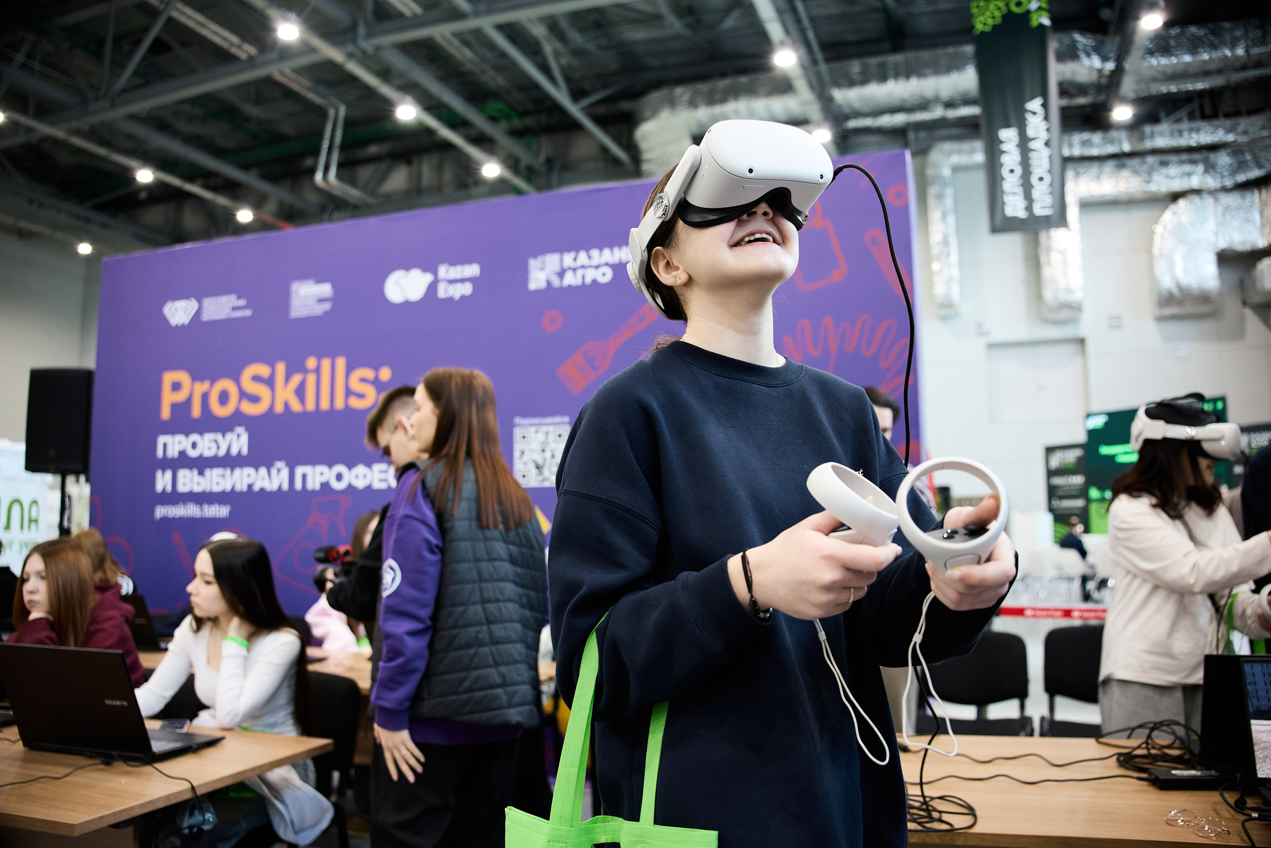 Фотограф на конференцию. Хороший репортажный и промышленный фотограф в Казани Алексей Щелконогов